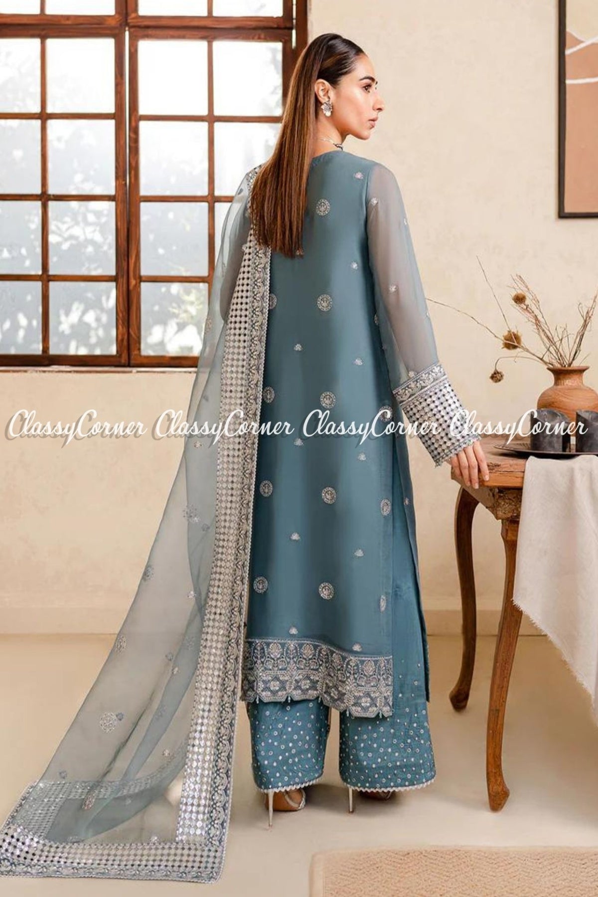 wedding guest outfits pakistani