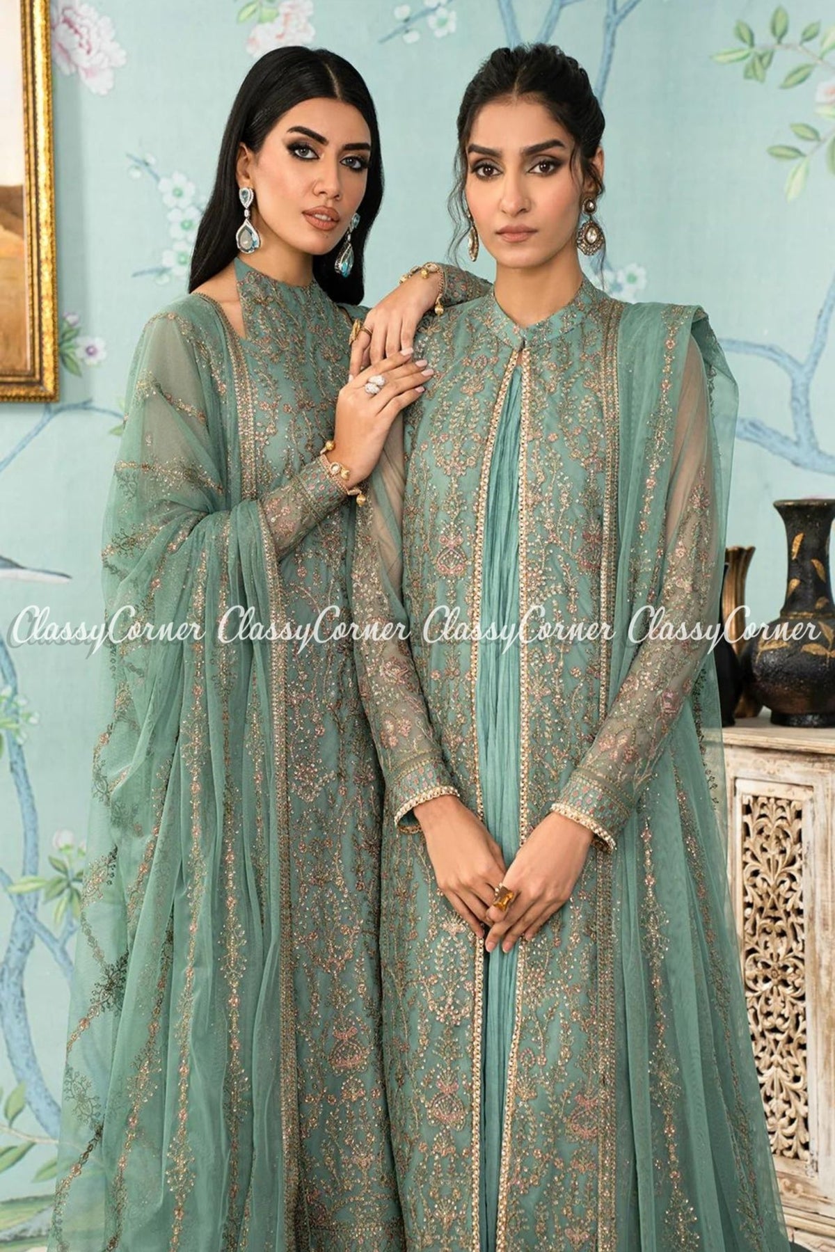 Pakistani wedding costumes for women