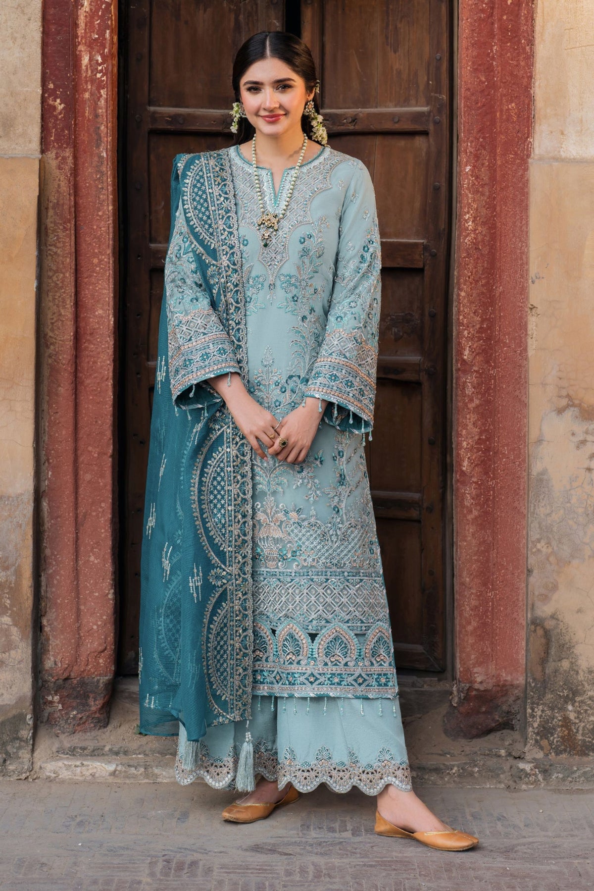 Pakistani Wedding Suits For Women