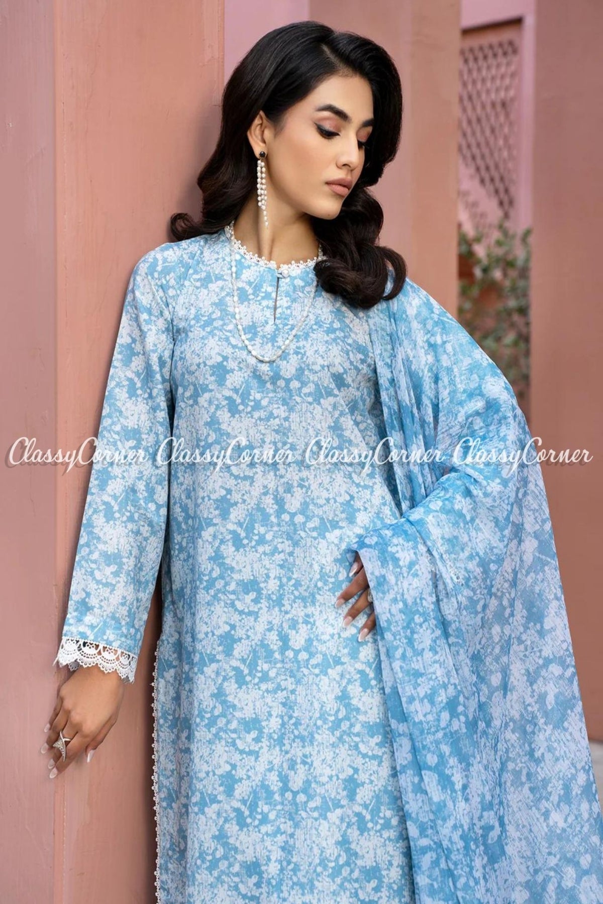 Pakistani Formal Suits For Women