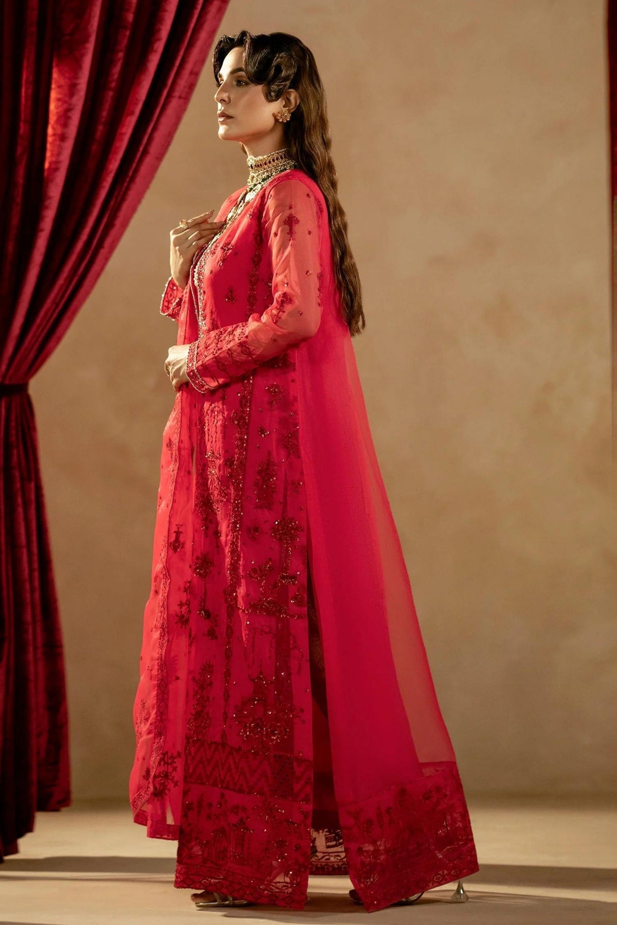 Pakistani Wedding Suits For Women