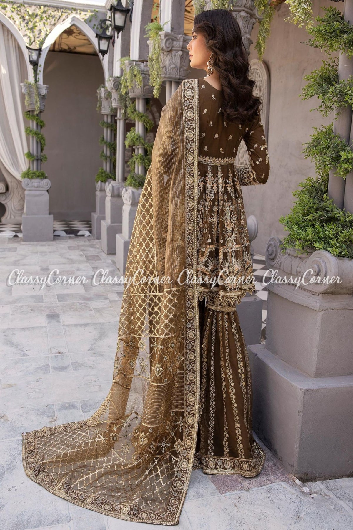 wedding guest outfits for women indian