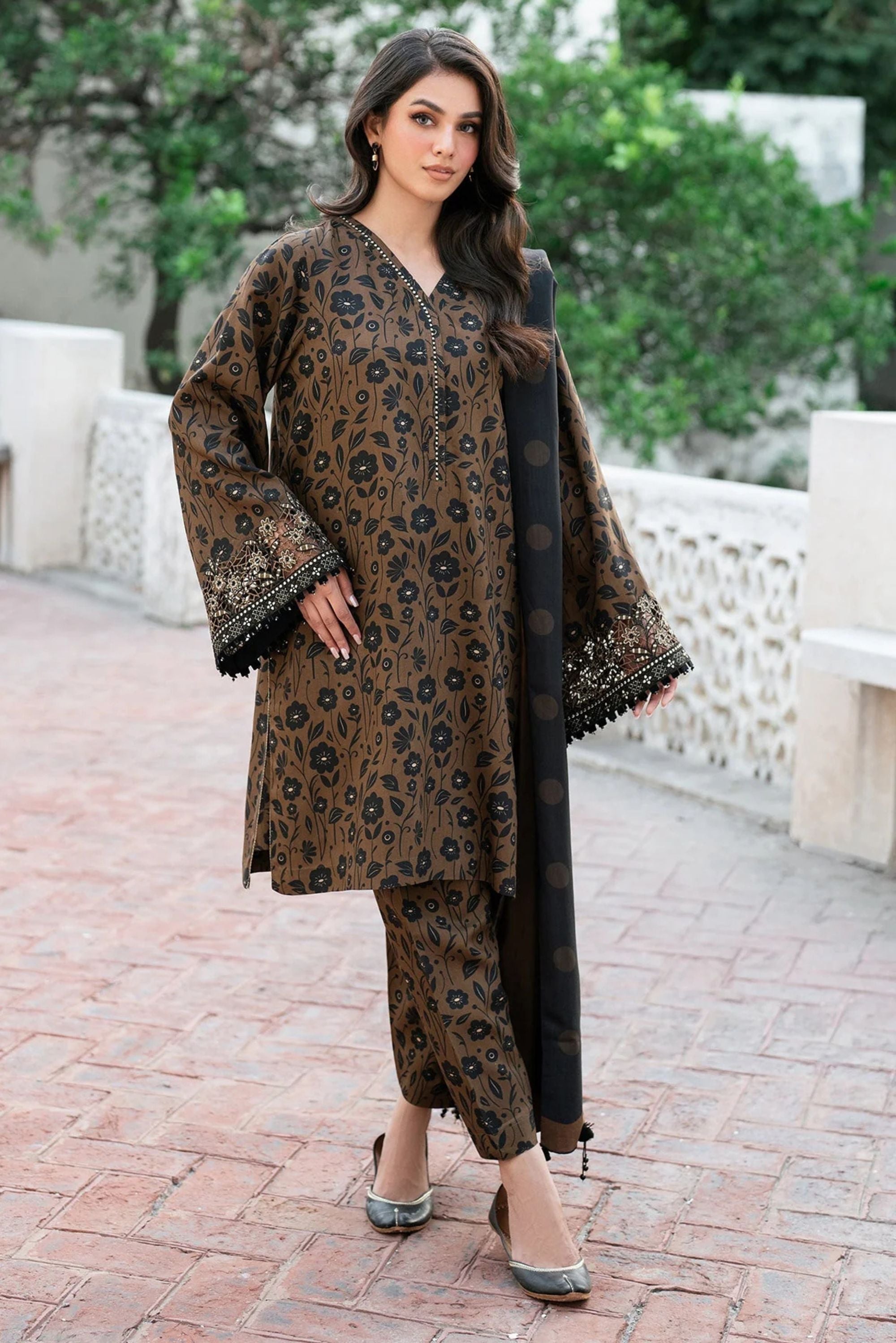 Pakistani Formal Suits For Get Together