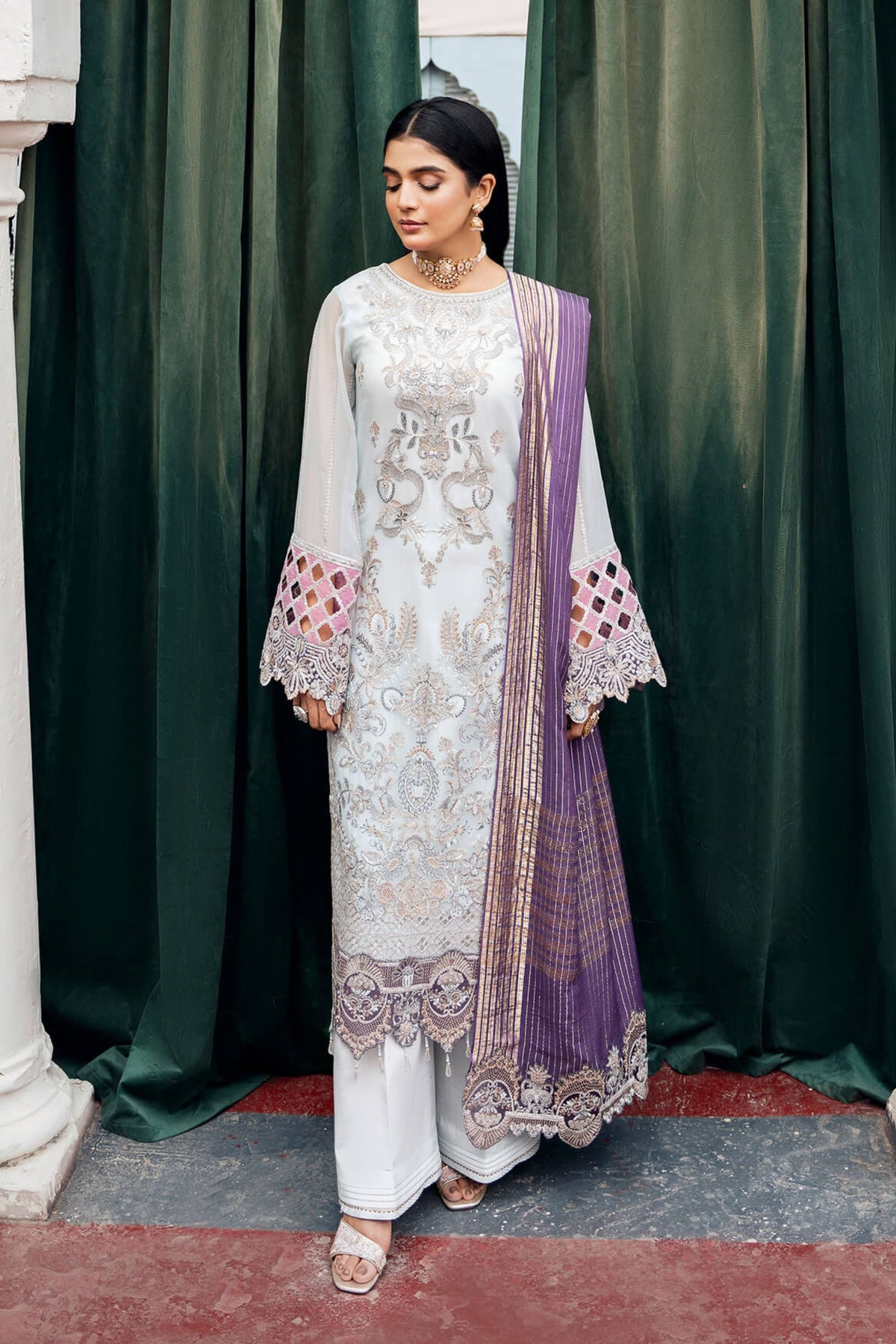 Pakistani Party Wear Suits For Weddings