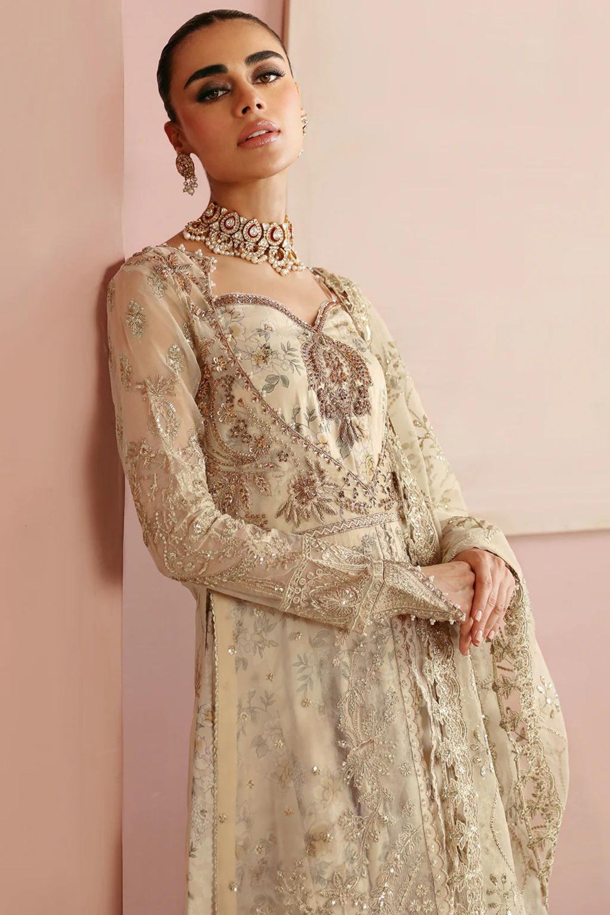 Pakistani Wedding Guest Outfits 2024