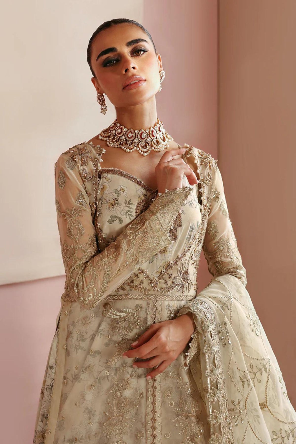 Pakistani Wedding Guest Outfits 2024