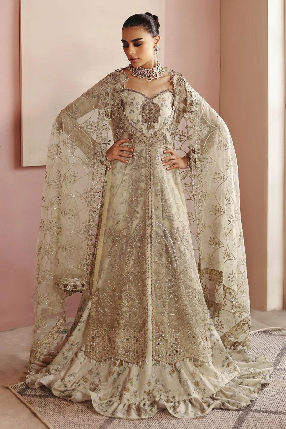 Pakistani Wedding Guest Outfits 2024