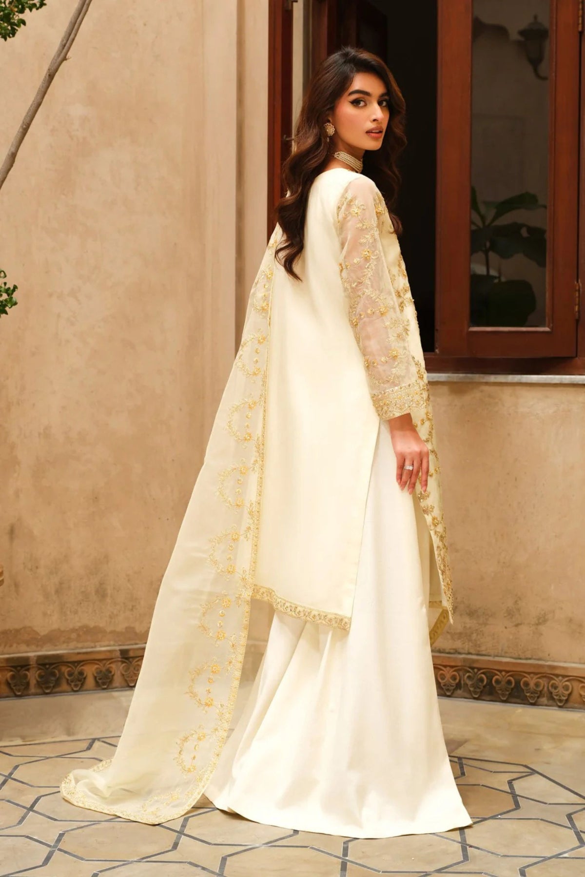 Pakistani Suits To Attend Wedding 
