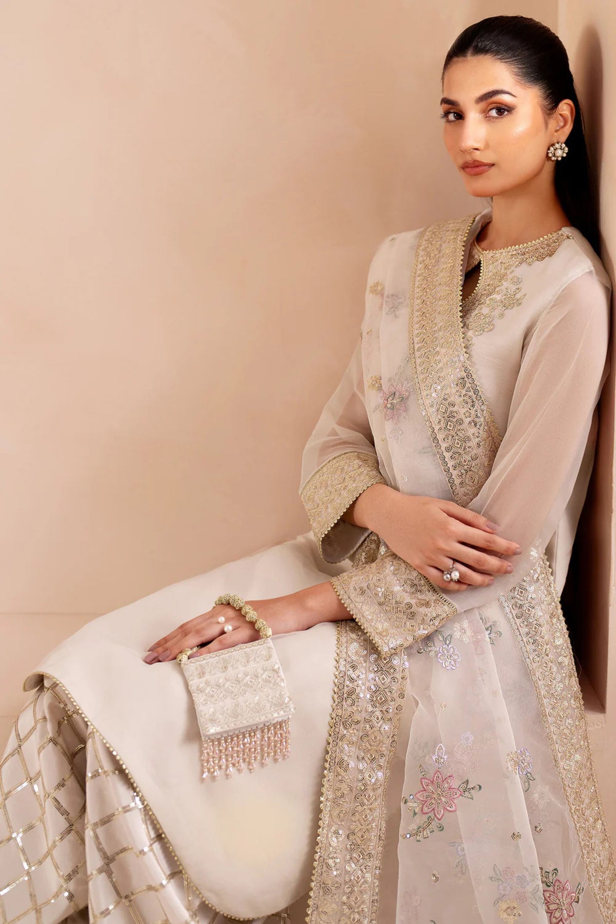 Guest Outfits To Attend Pakistani Wedding 