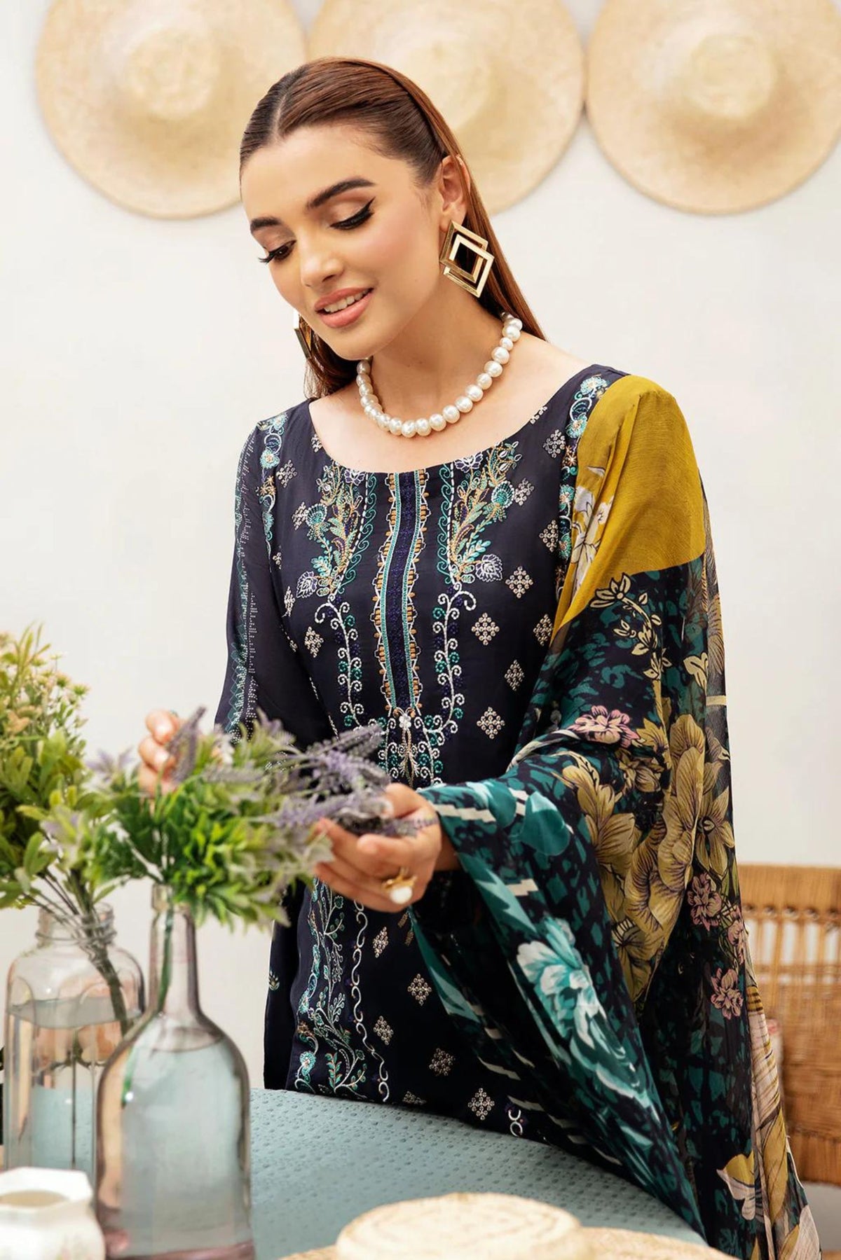 Pakistani Ladies Semi Formal Party Outfits