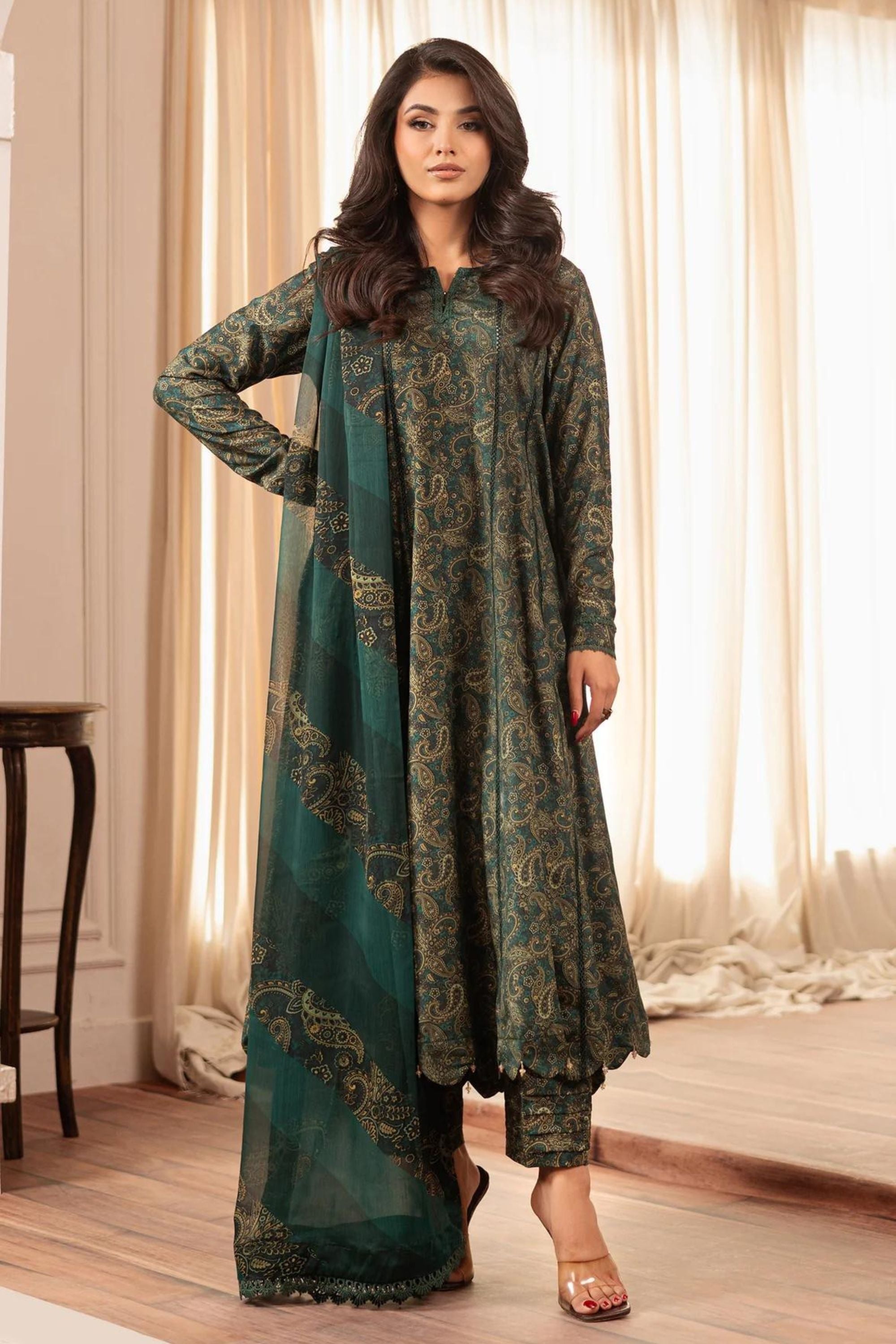 Pakistani Guest Formal Outfits