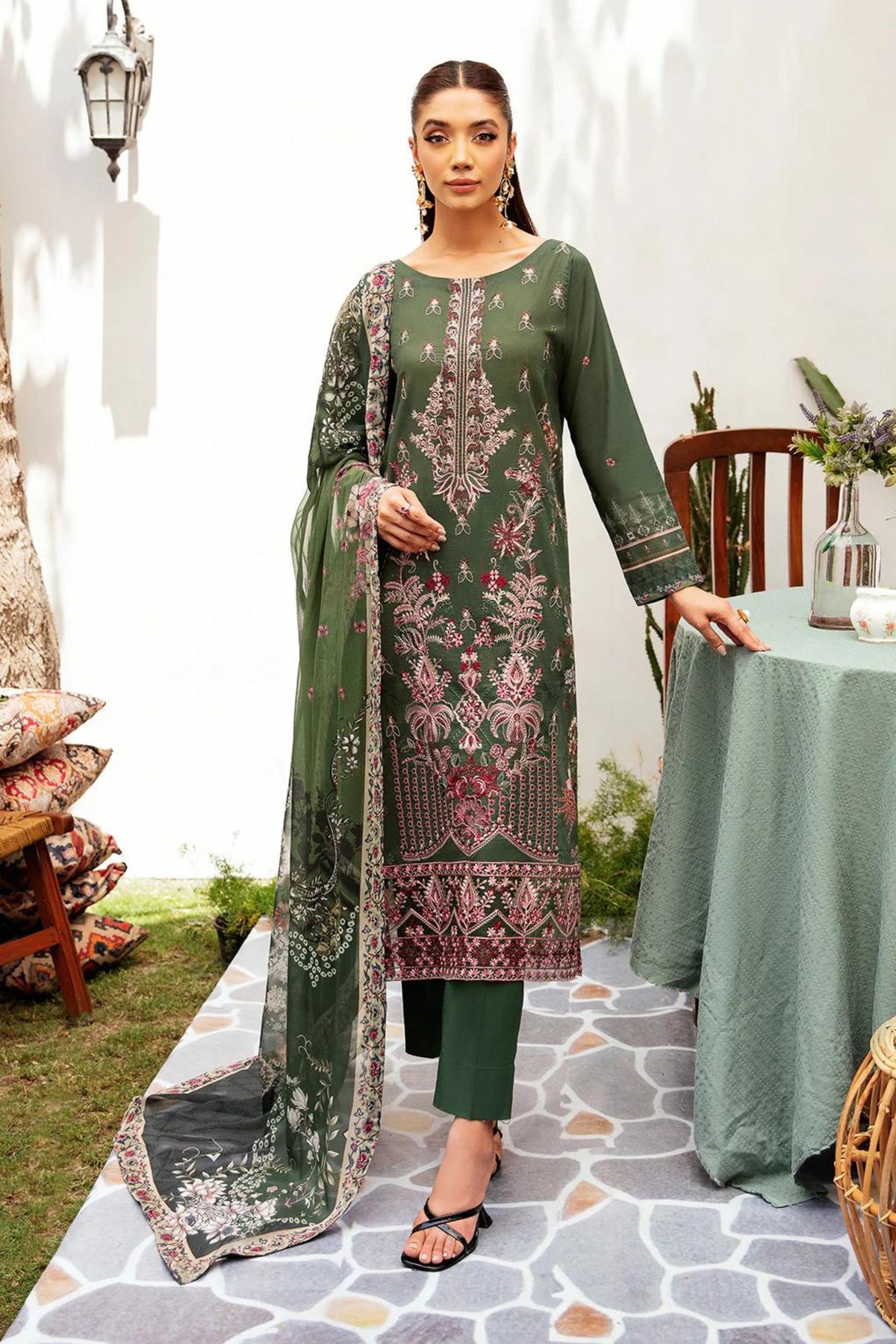 Pakistani party fashion for women