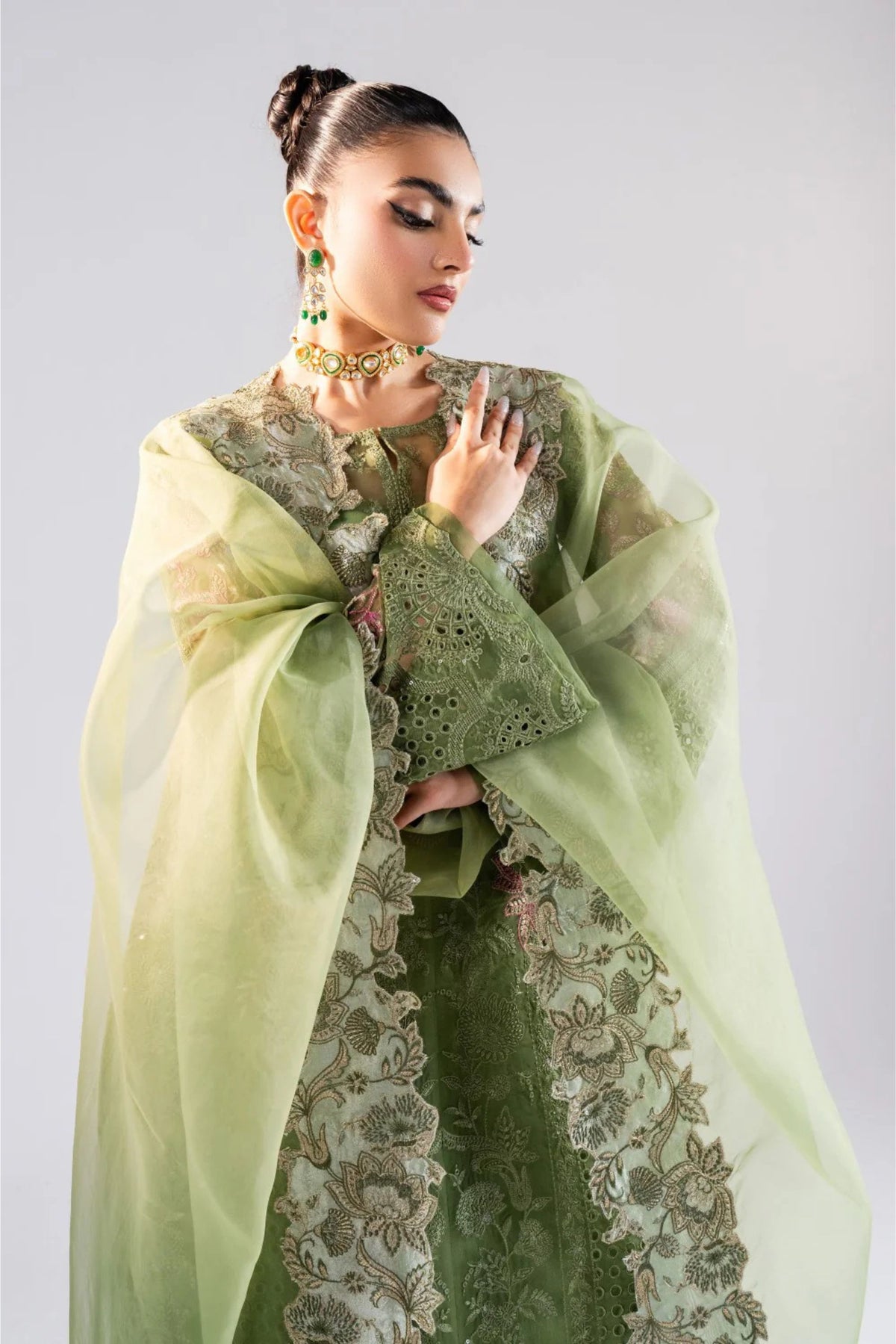 Wedding wear Pakistani outfits Online