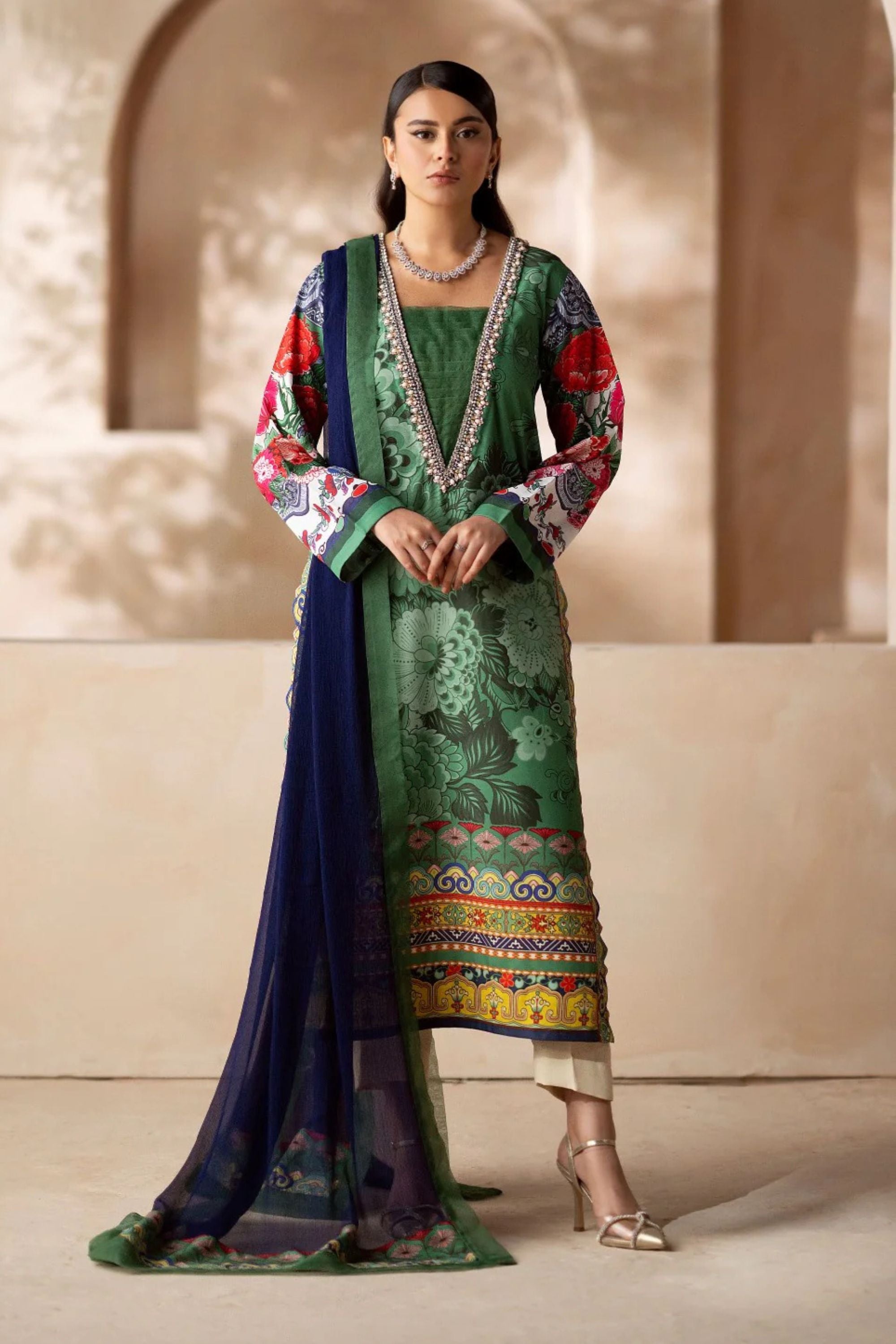 Party wear Suits For Pakistani Wedding Function