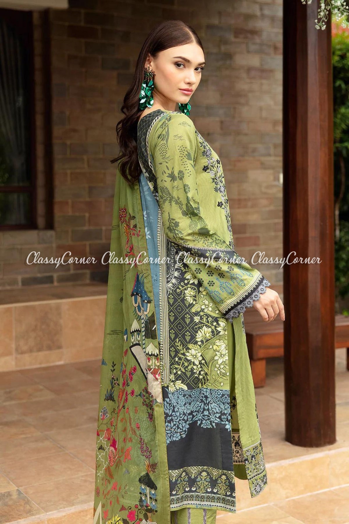 Latest Pakistani Lawn Suits