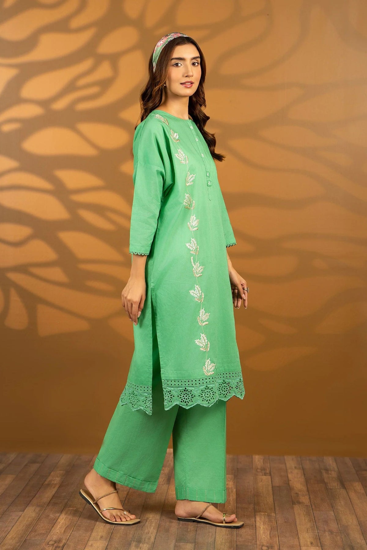 Fancy Pakistani Suits For Ladies