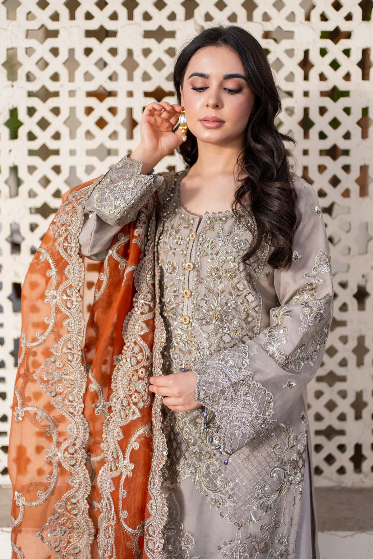 Latest Pakistani Wedding Outfits 2025