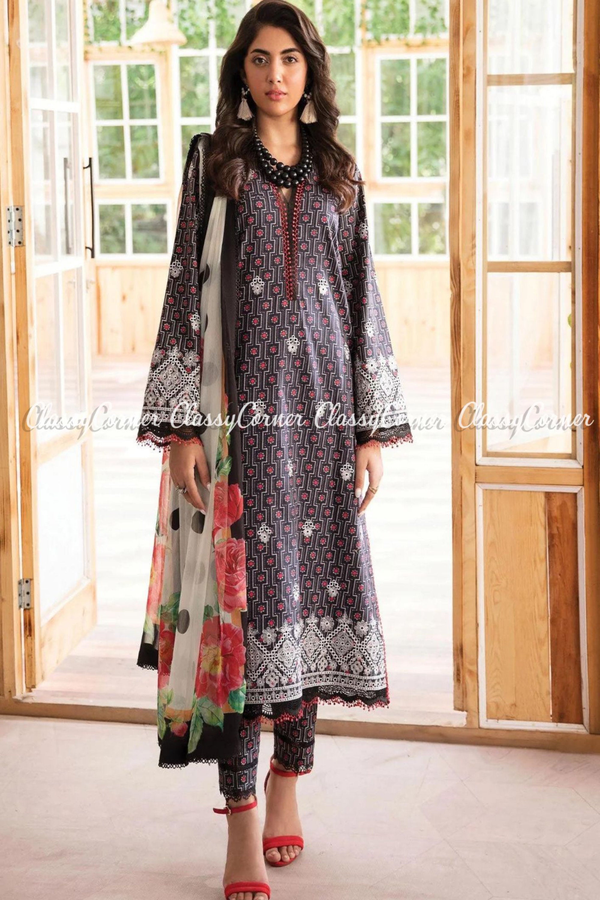 Pakistani Lawn suits online