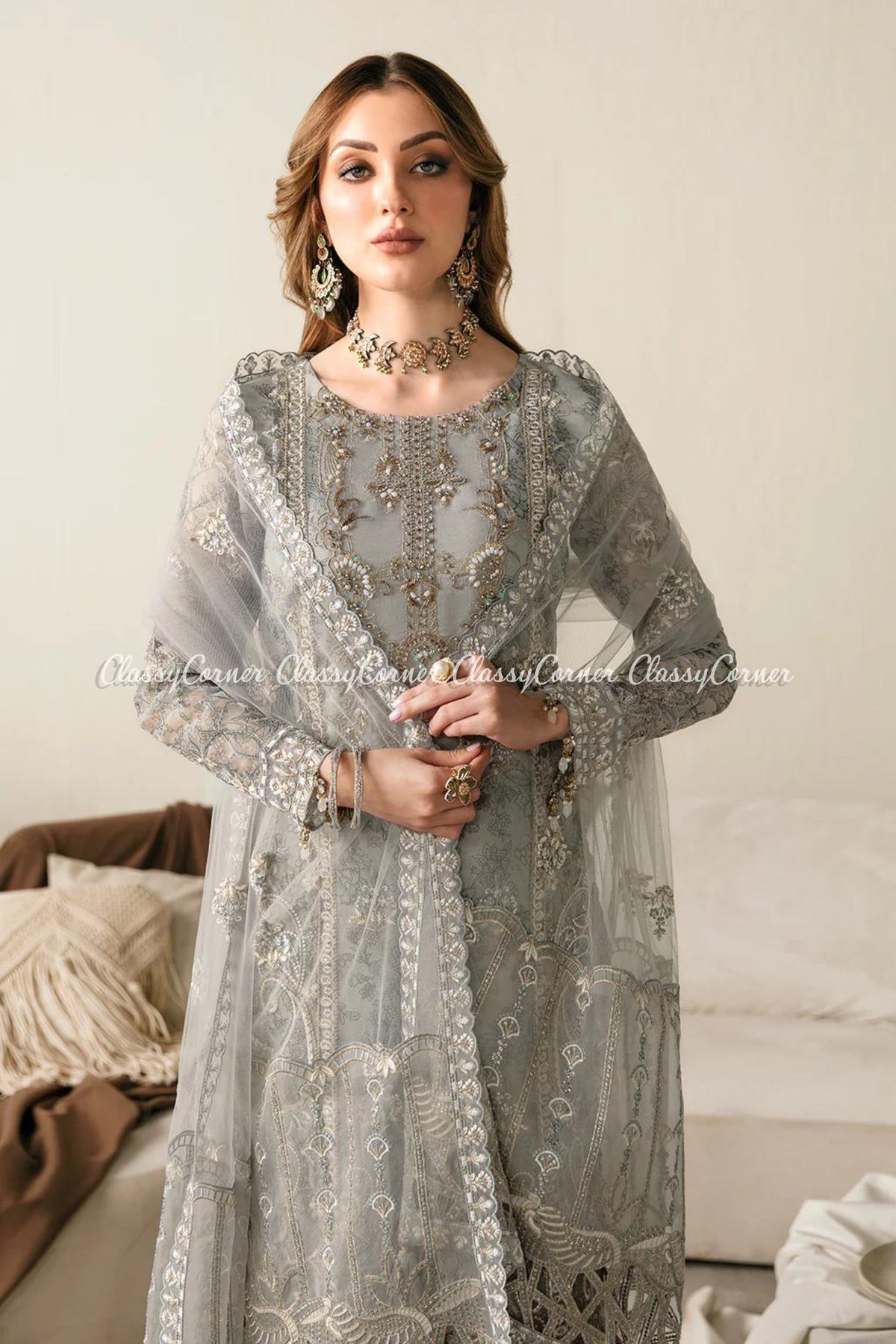 best pakistani wedding outfits