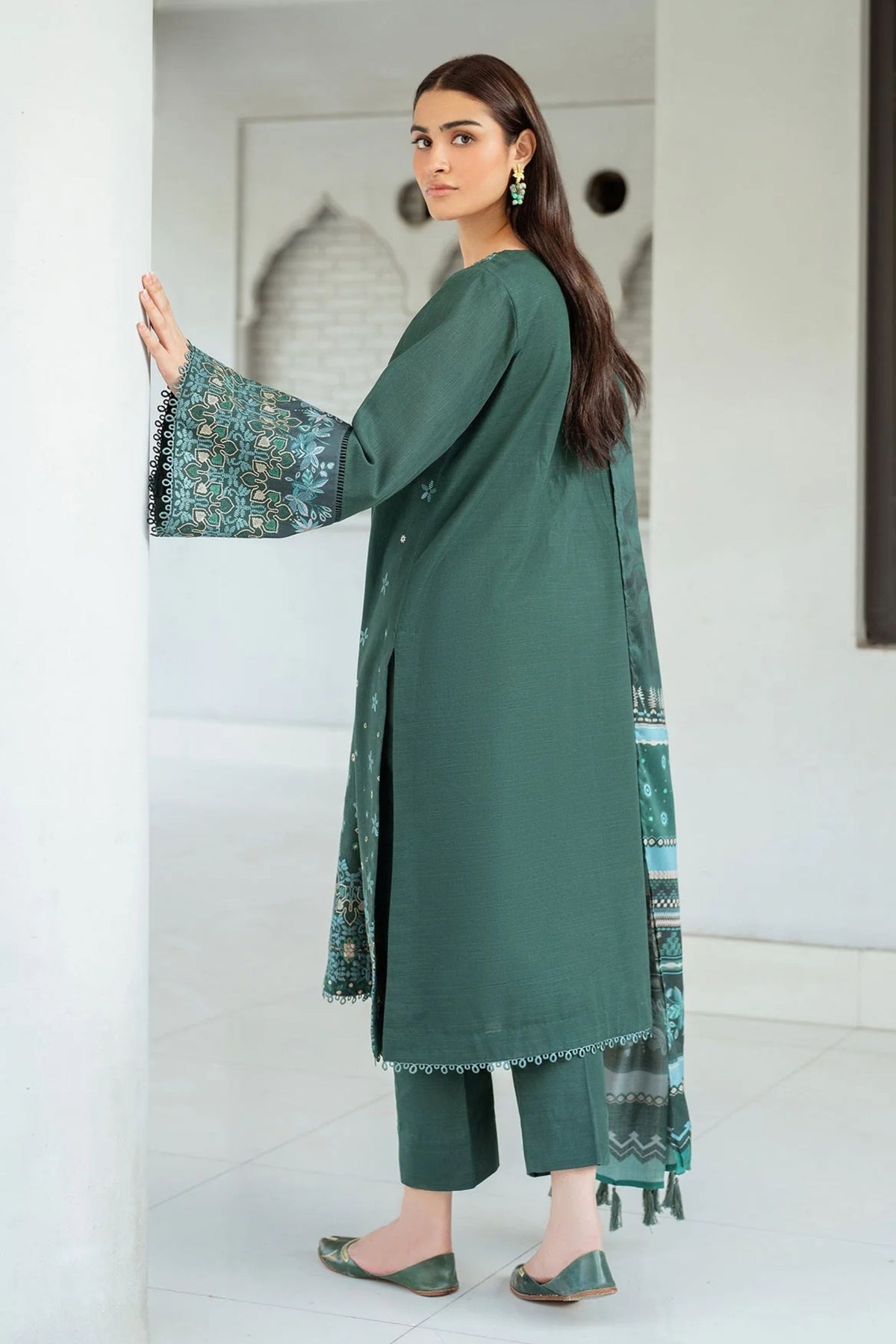 Pakistani Formal Suits For Get Together