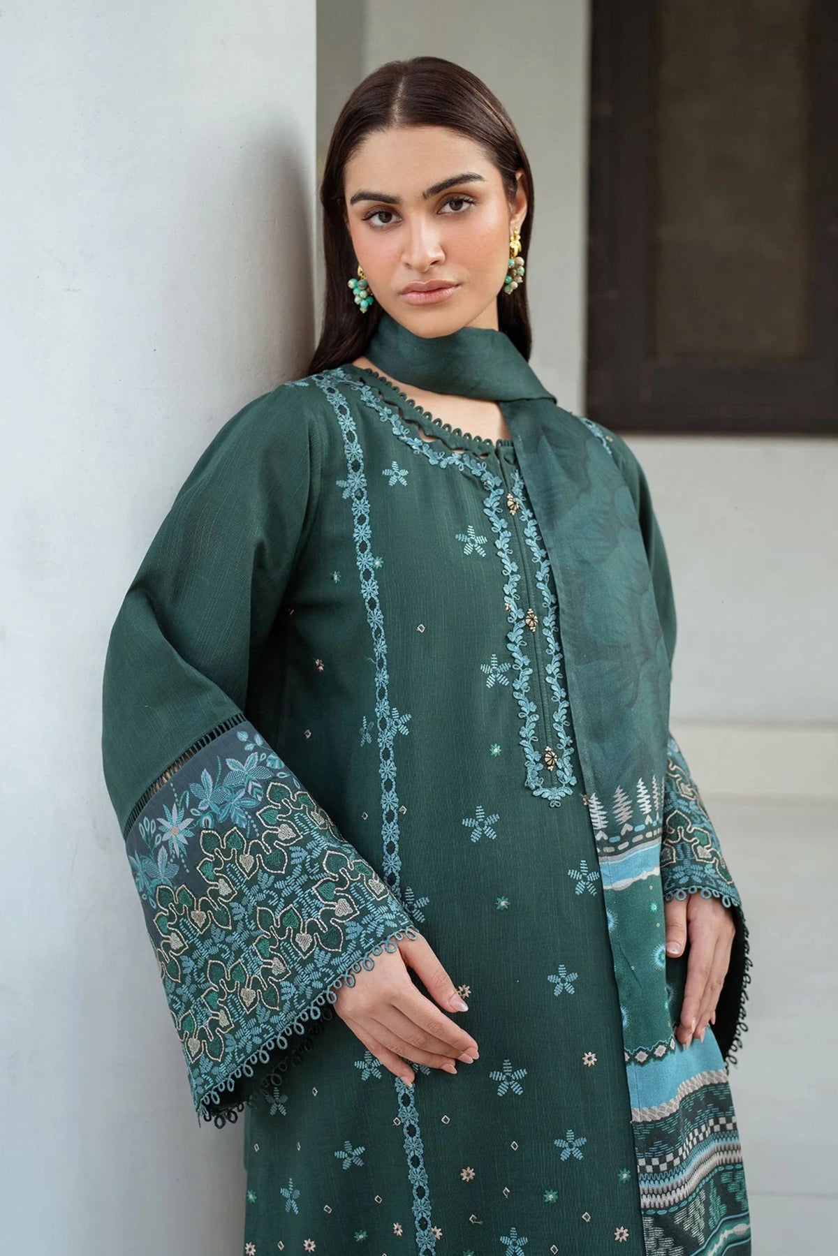 Pakistani Formal Suits For Get Together