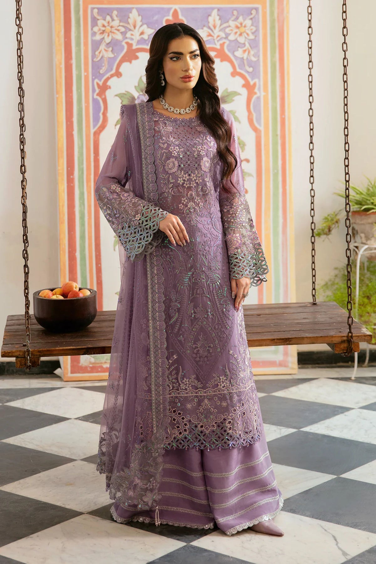 Women&#39;s Pakistani Formal Wear Outfits