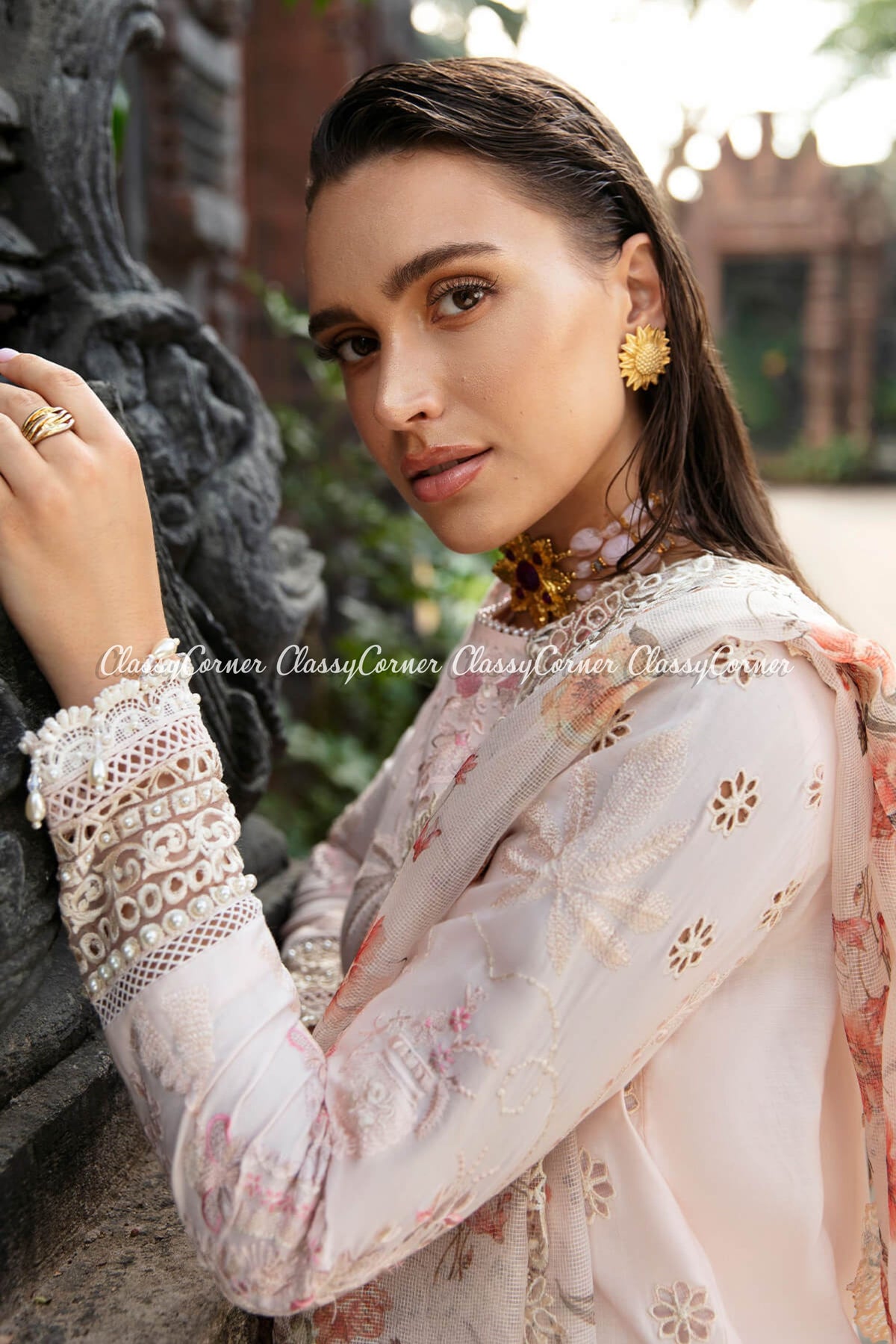 Light Pink Lawn Embroidered Salwar Suit