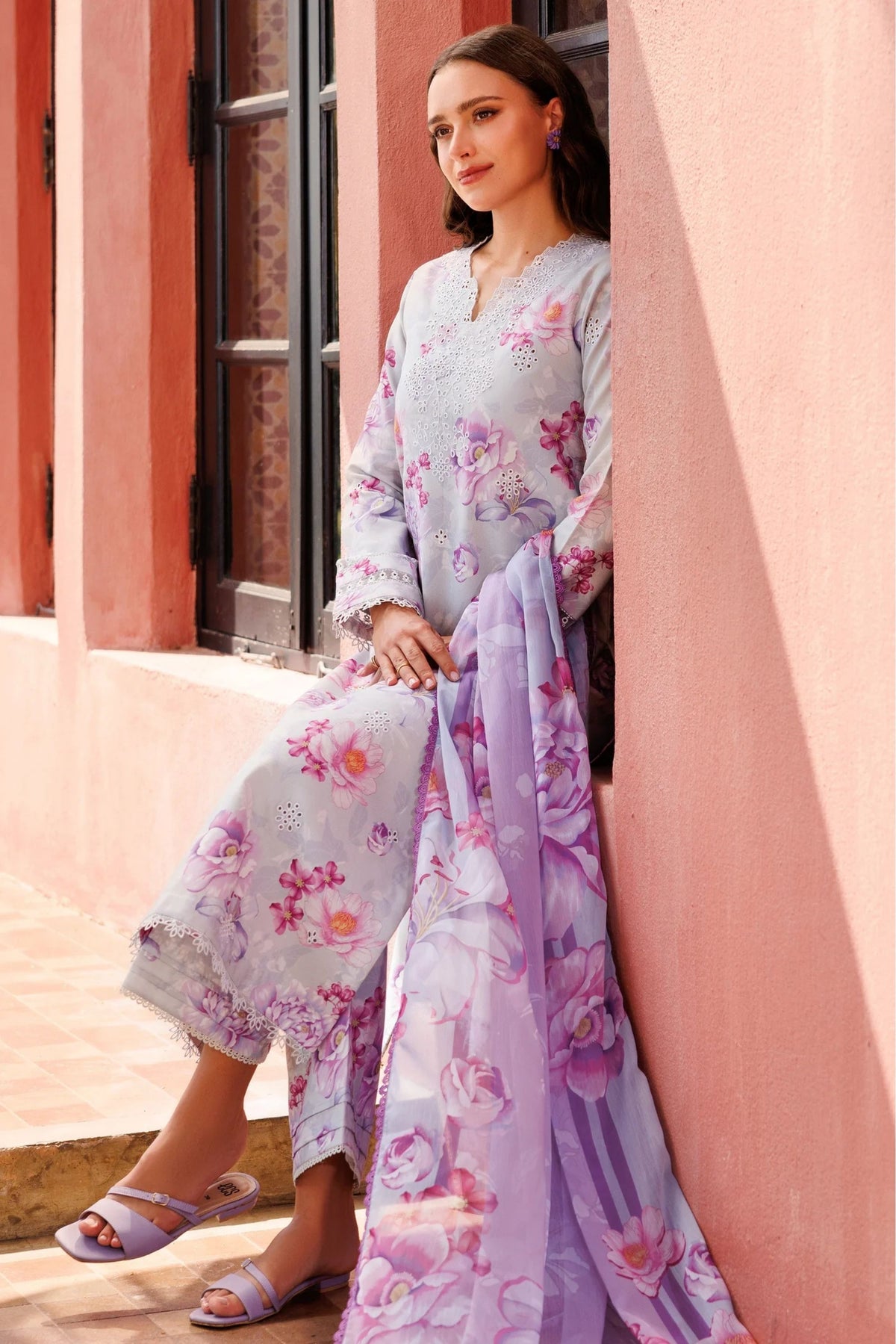 Pakistani Lawn Suits Online 