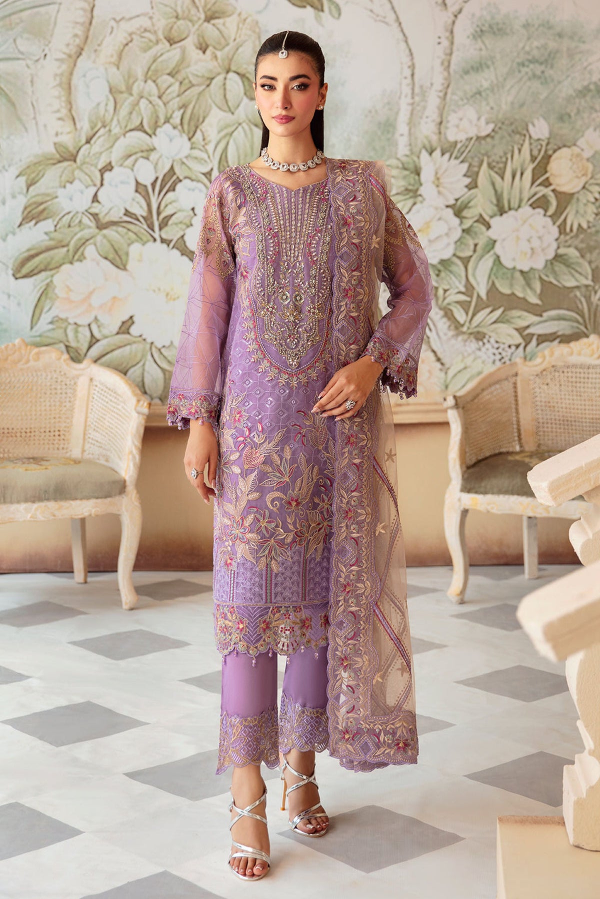 Pakistani Wedding Ensembles For Females