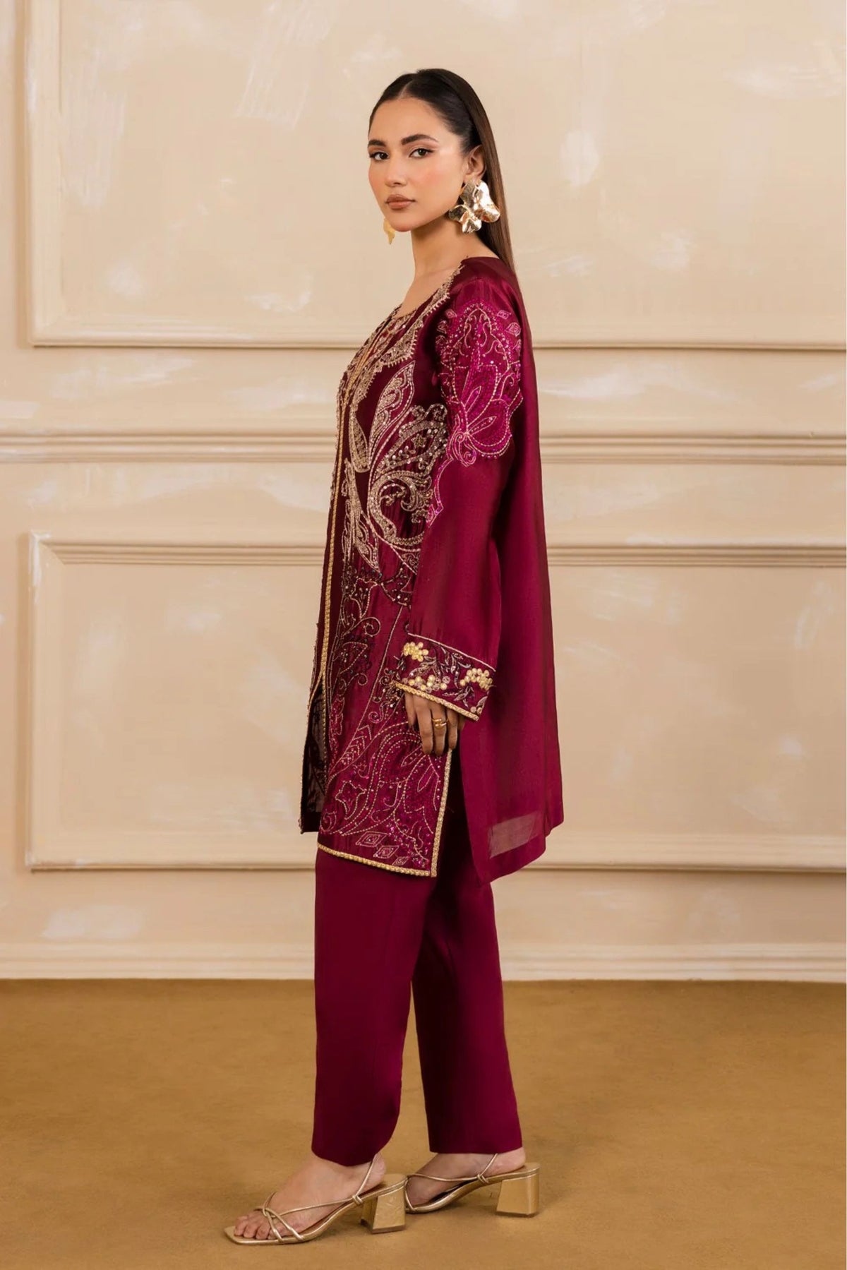 Party wear Pakistani outfits Online