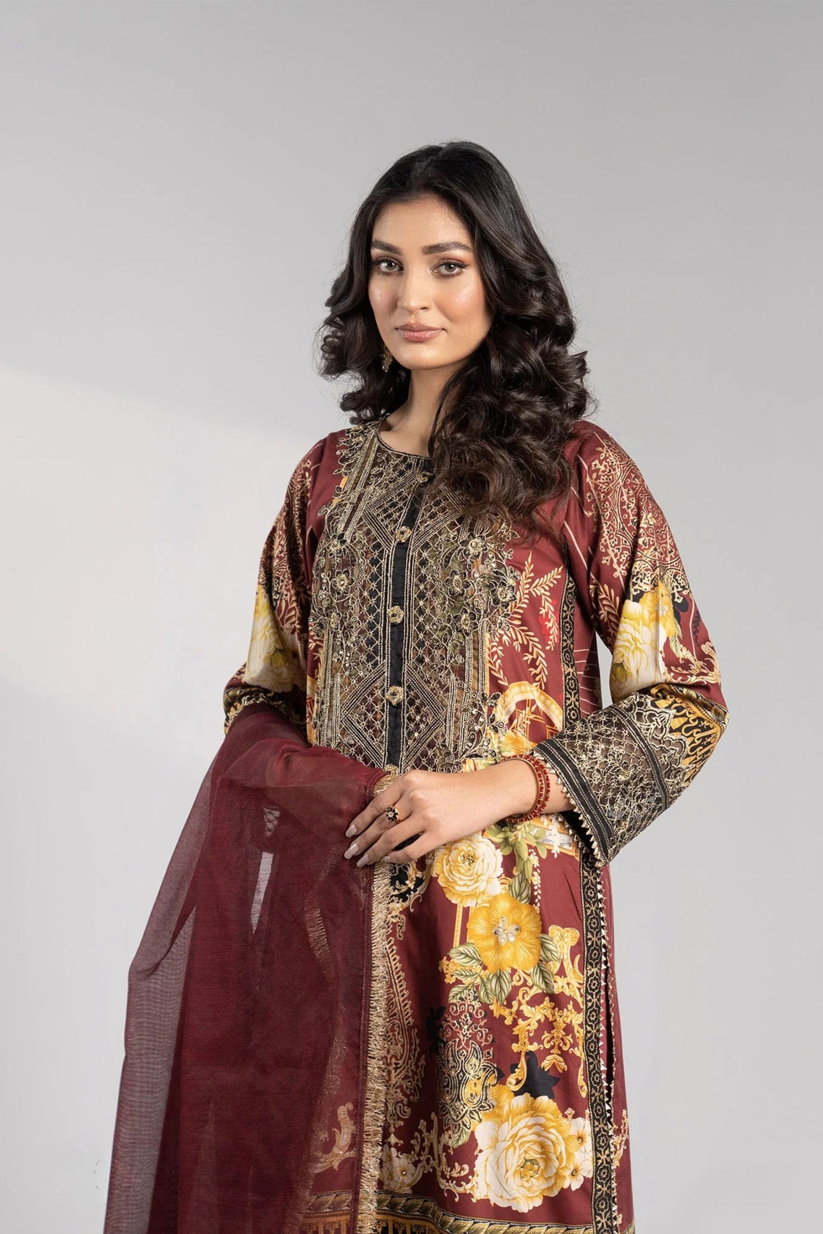 Pakistani Readymade Suits Online