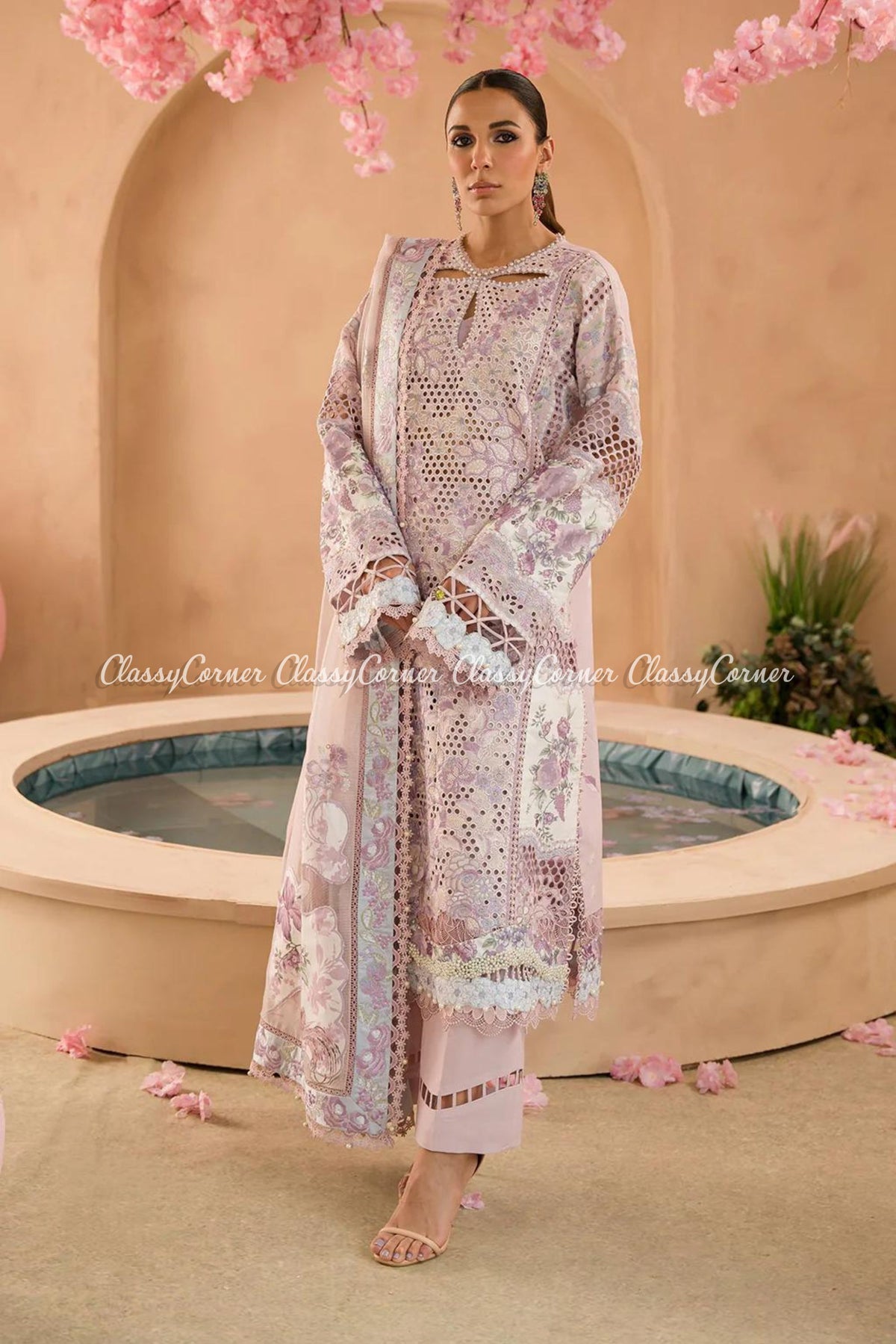 Pakistani Formal Suits For Women 