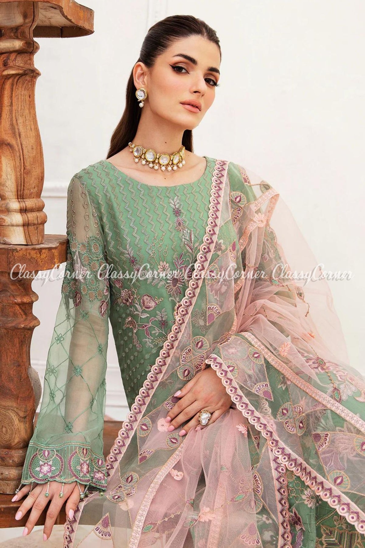 pakistani wedding guest outfits 2023