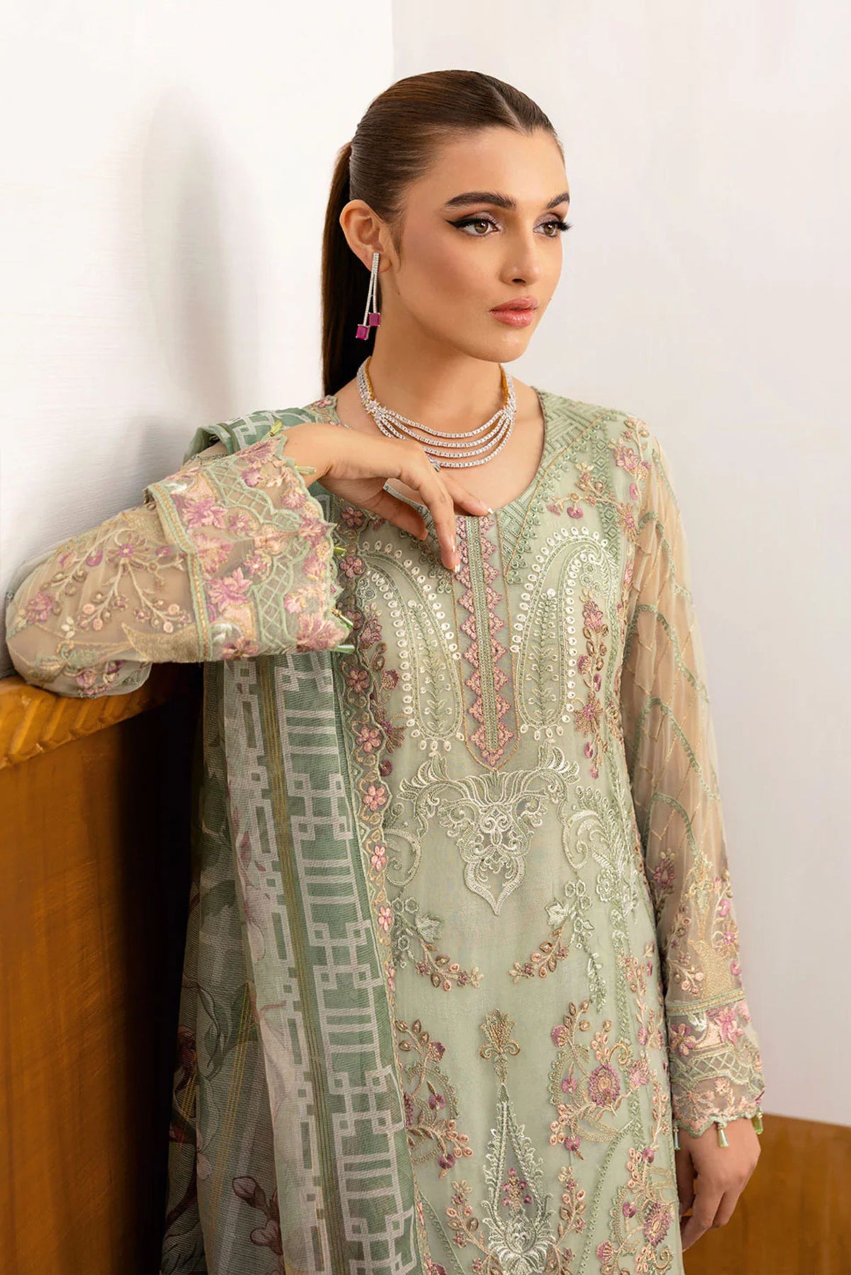 Formal Suits For Pakistani Wedding Function 