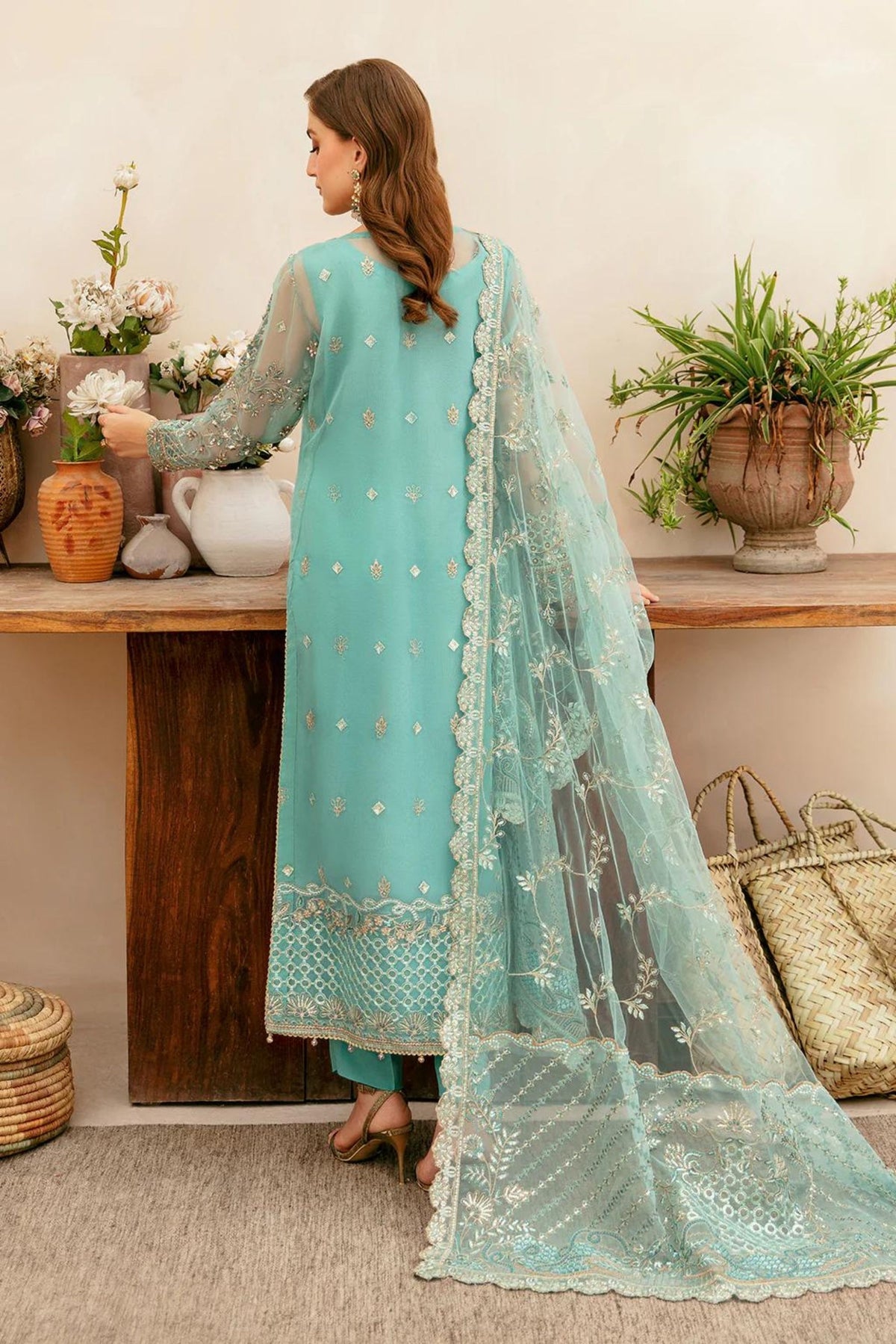 Pakistani Wedding Outfits For Ladies UK