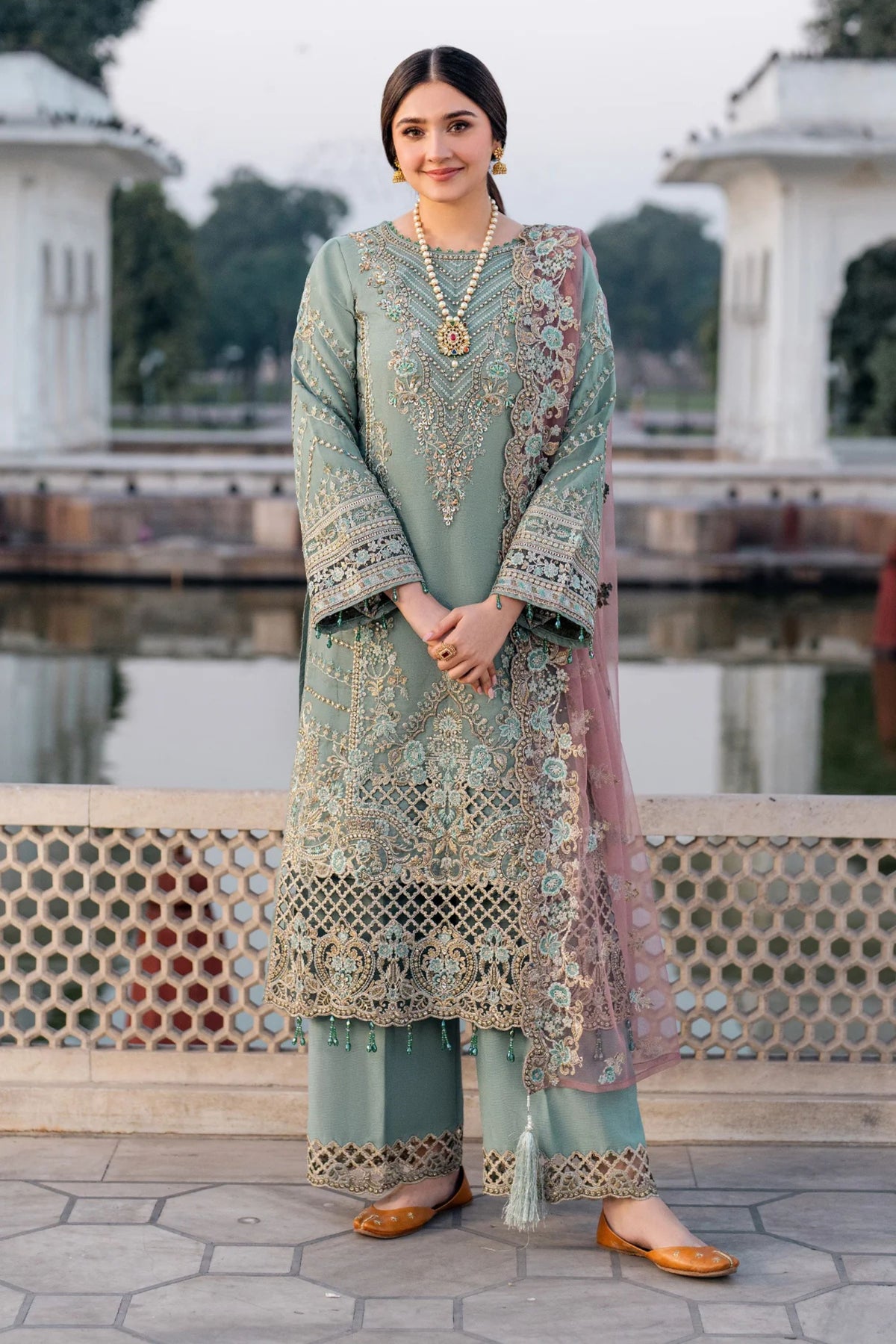 Pakistani Party Wear Suits For Weddings