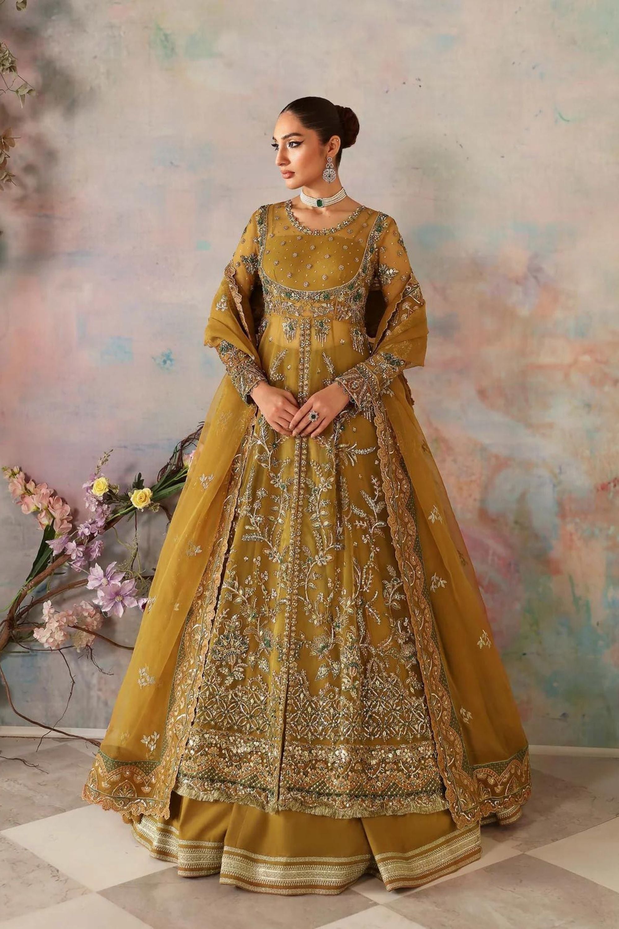 Pakistani Ladies Wedding Outfits