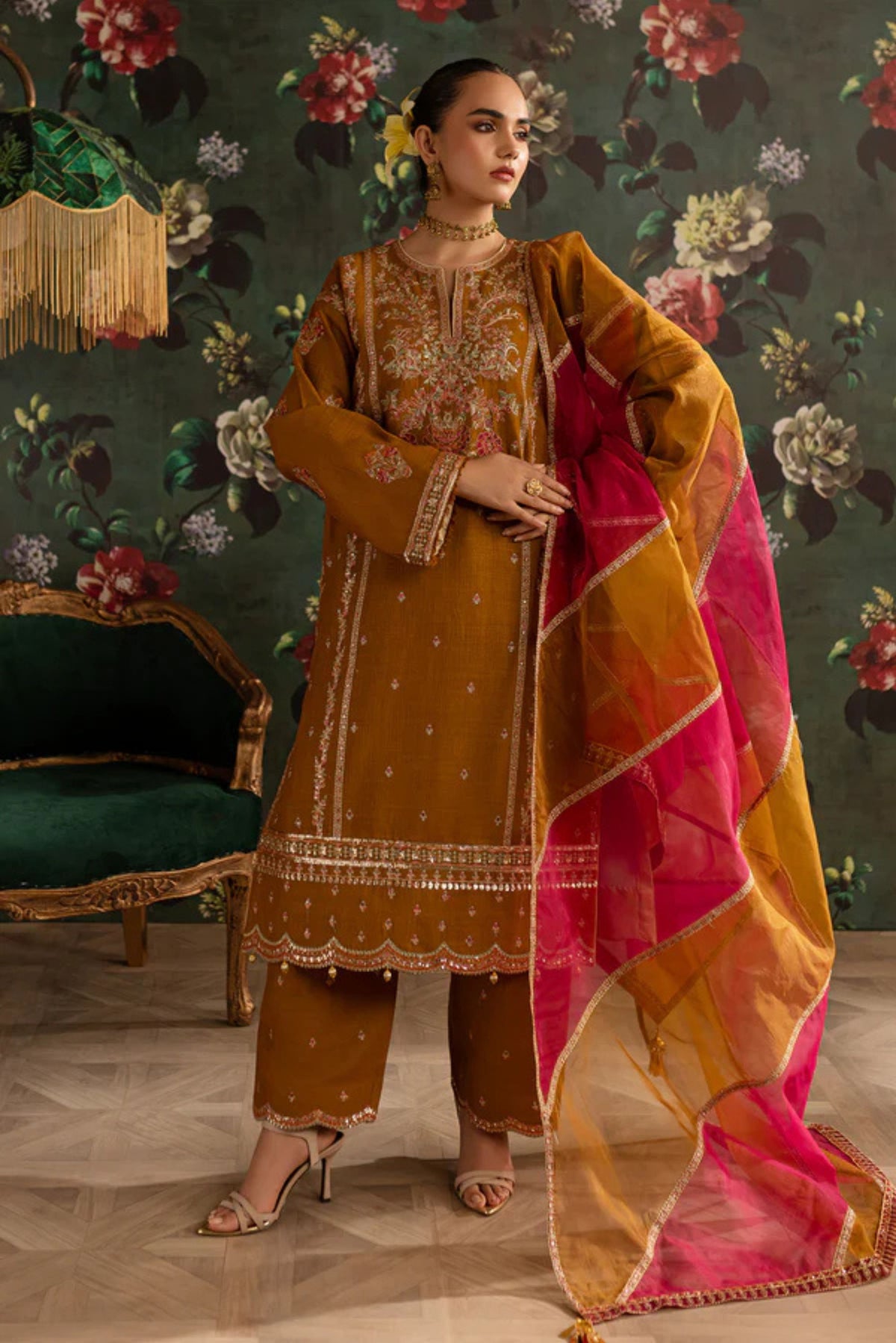 Pakistani Readymade Suits Online