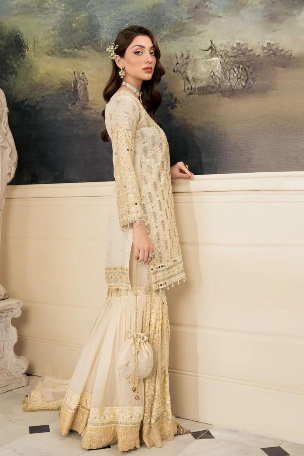 Wedding Wear Pakistani Outfits In UK