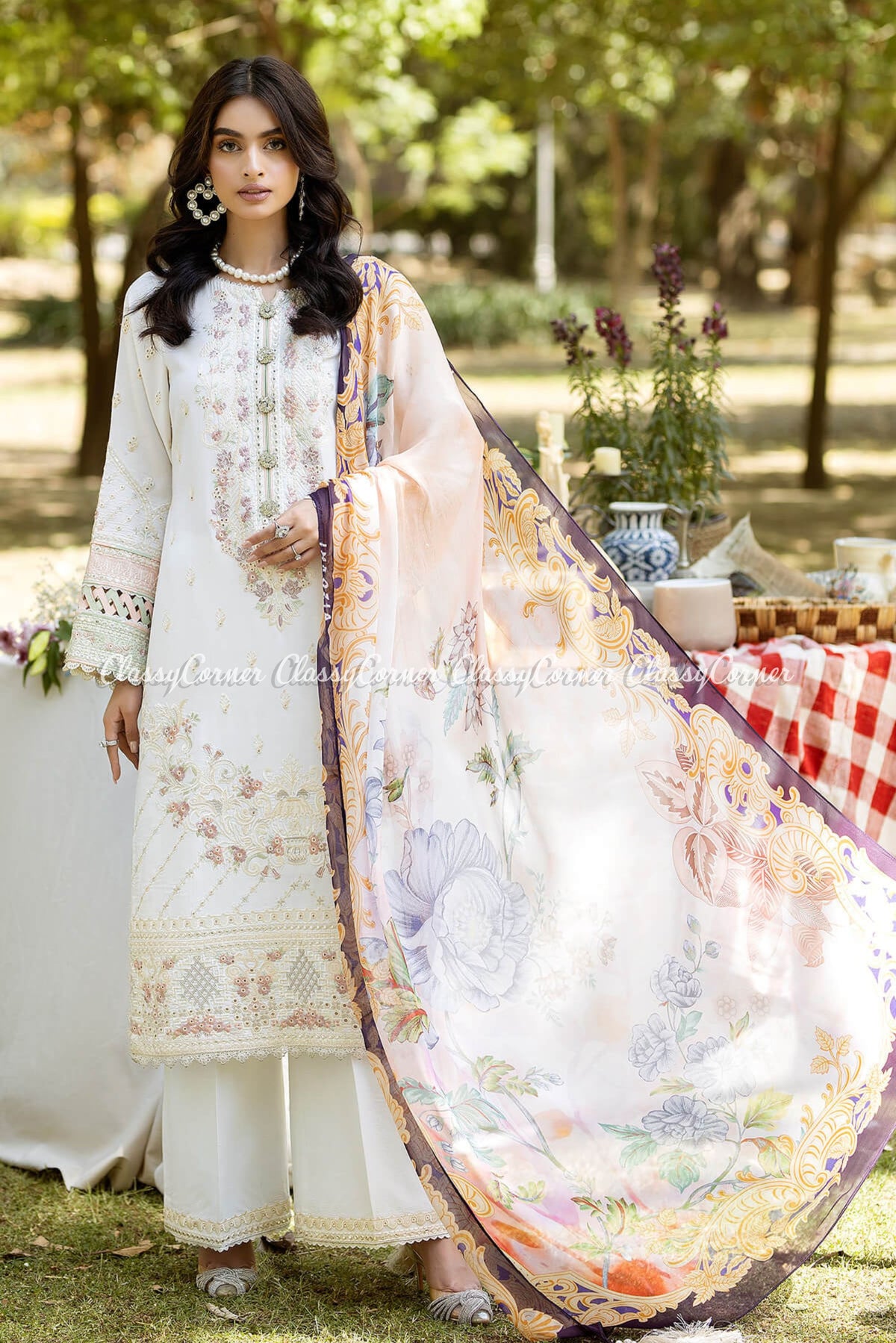 Pakistani Semi Formal Salwar Kameez