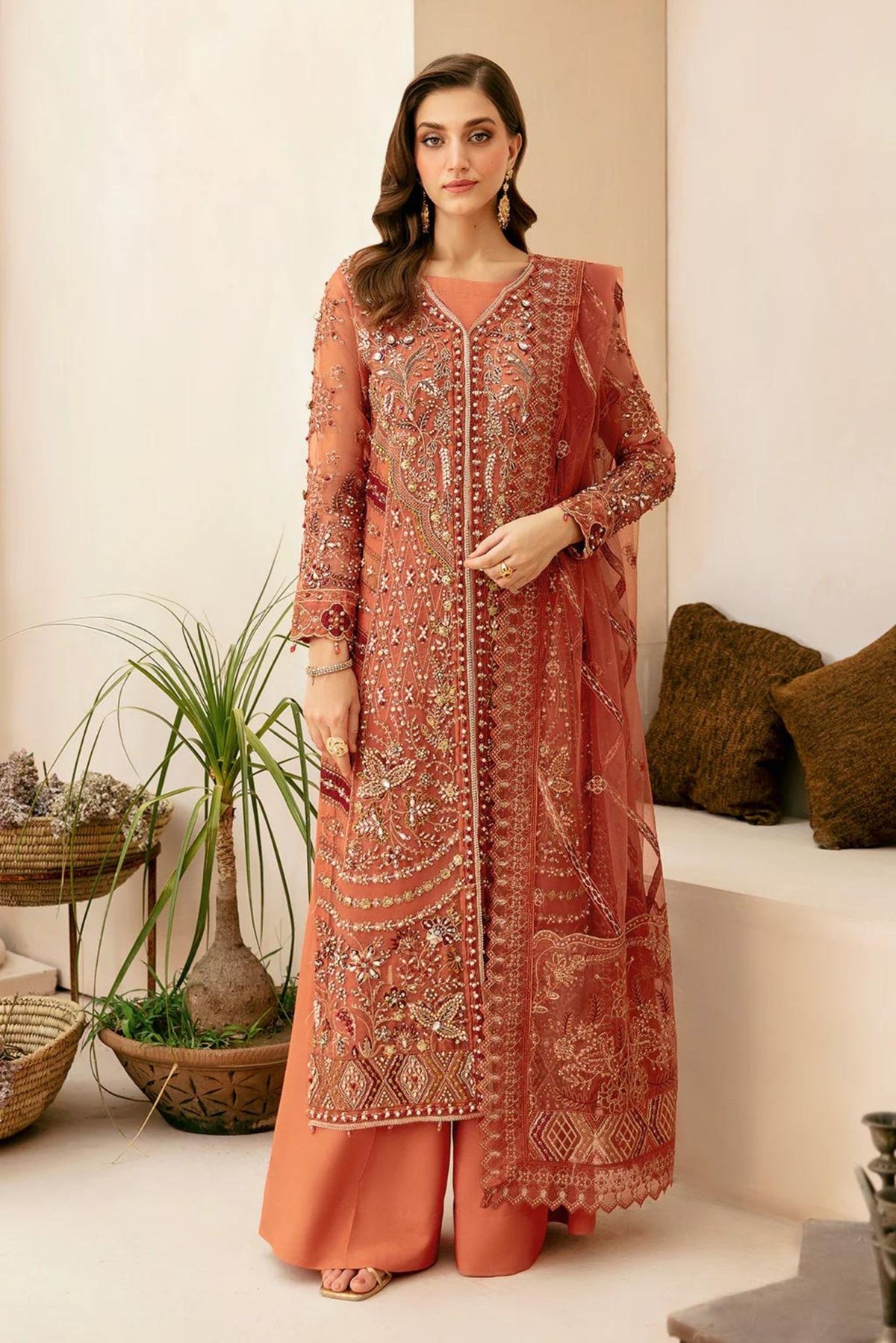 Pakistani Wedding Guest Outfits 2024