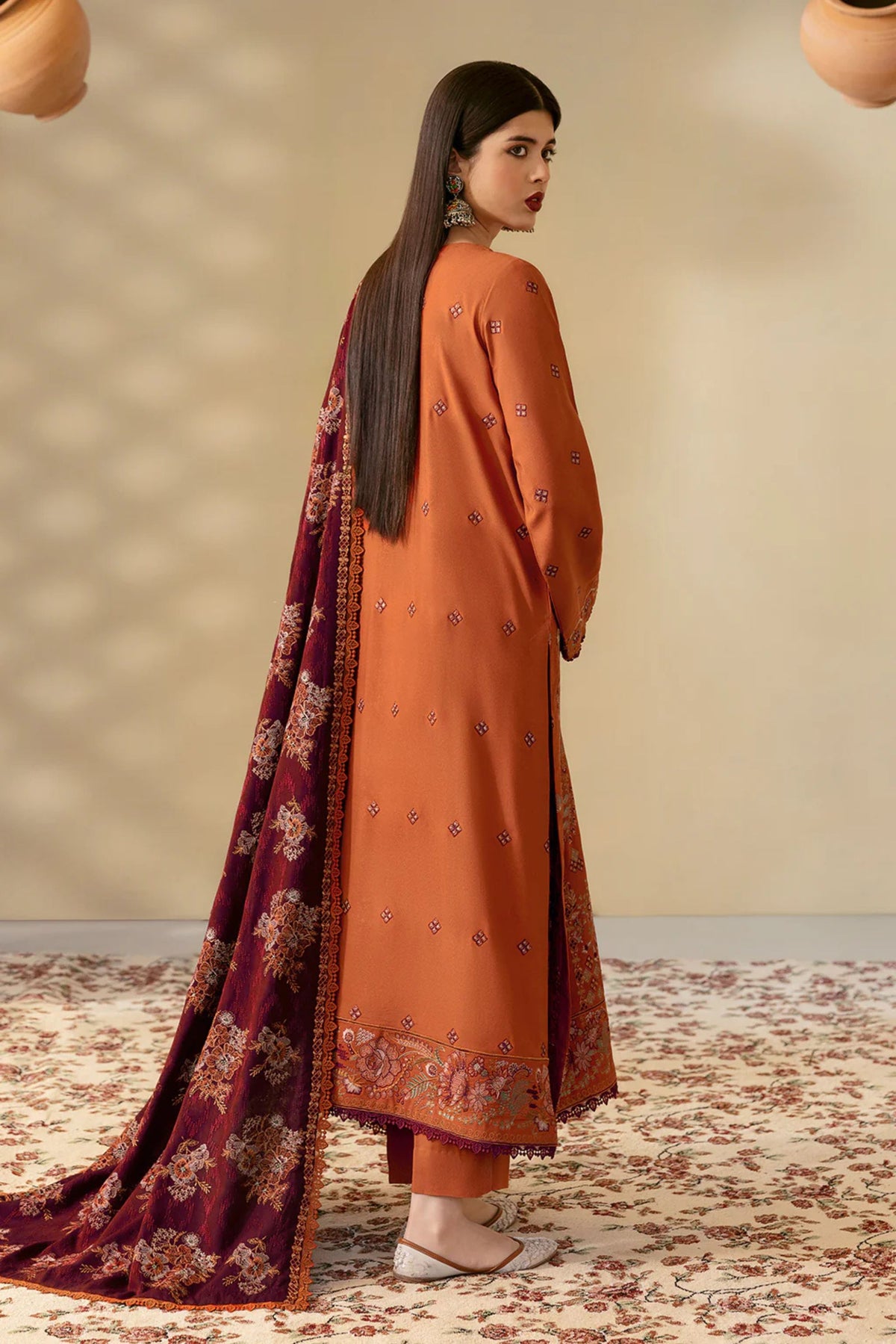 Pakistani Formal Suits For Women