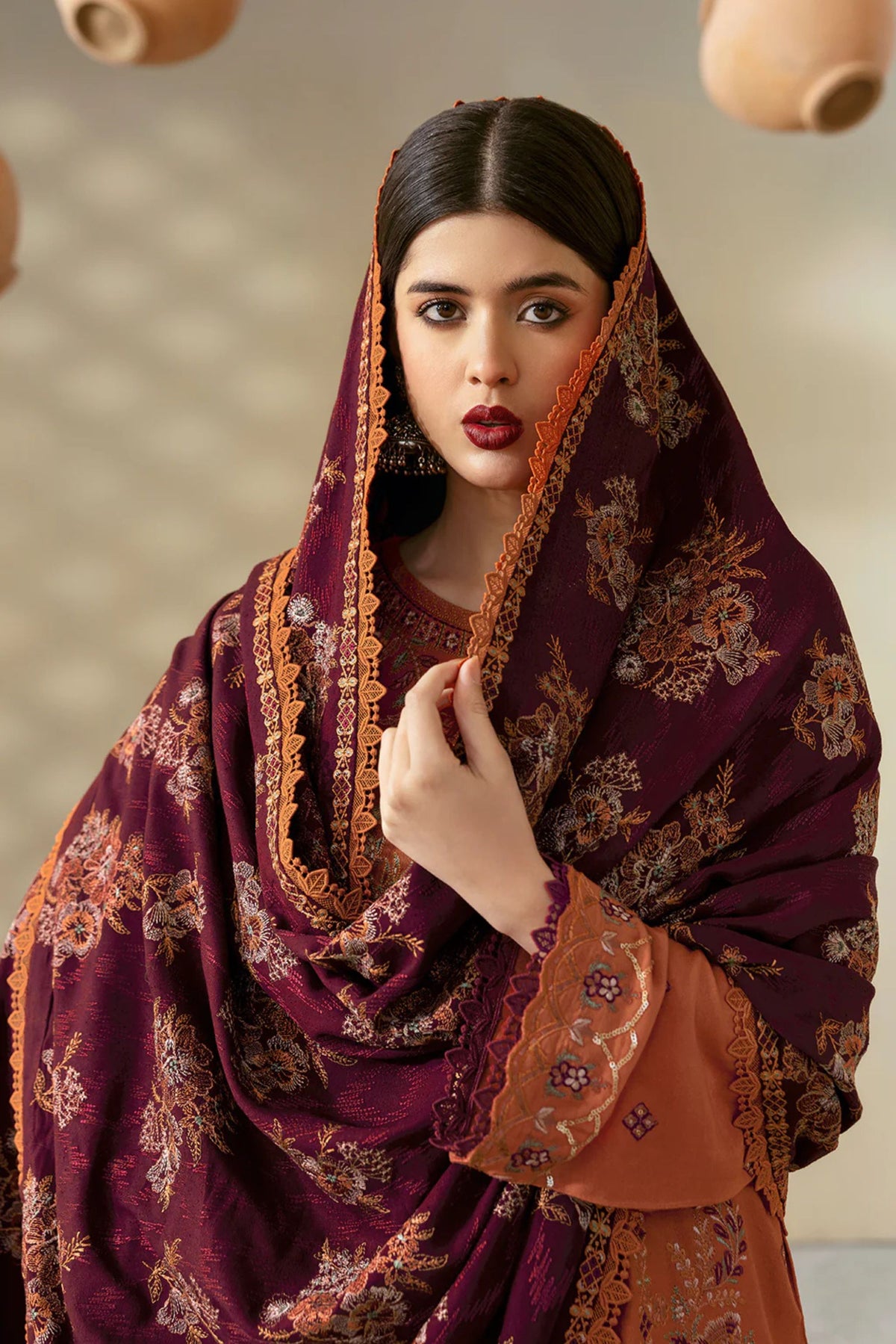 Pakistani Formal Suits For Women