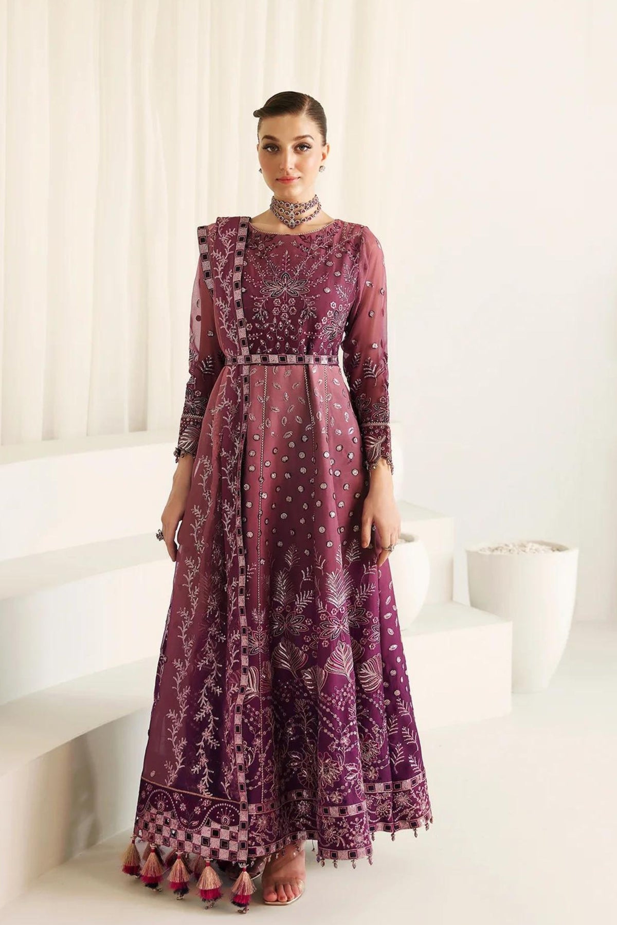 Wedding wear pakistani outfits Online