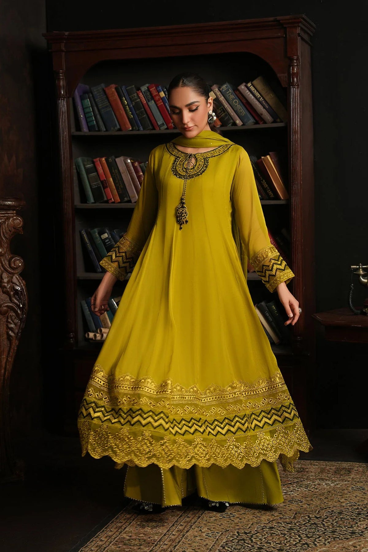 Pakistani Party Wear Dresses Online