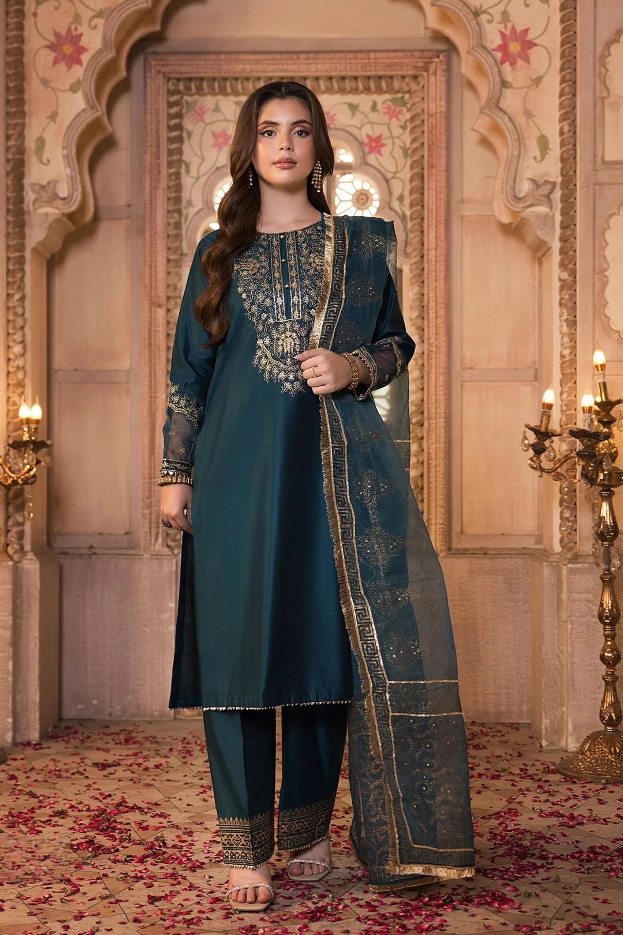 Partywear Pakistani Suits For Ladies In Sydney