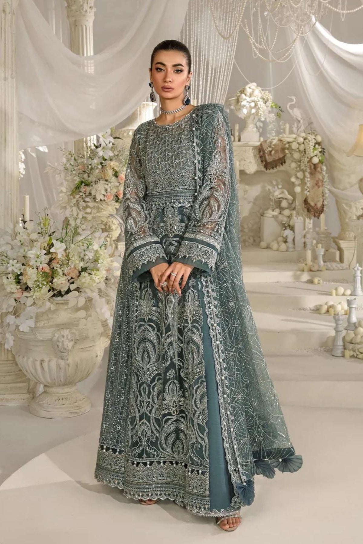 Designer Pakistani Outfits Online