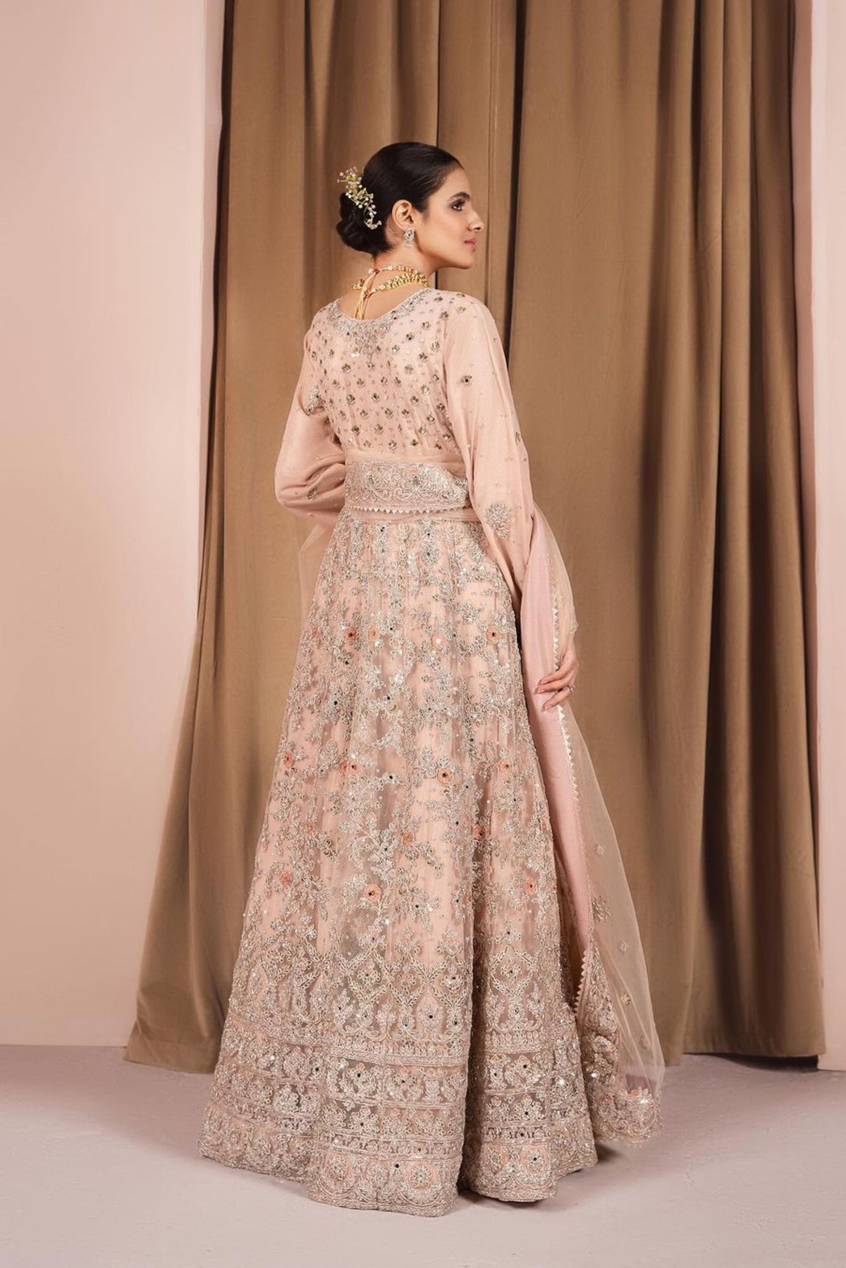 Pakistani Wedding Party Outfits