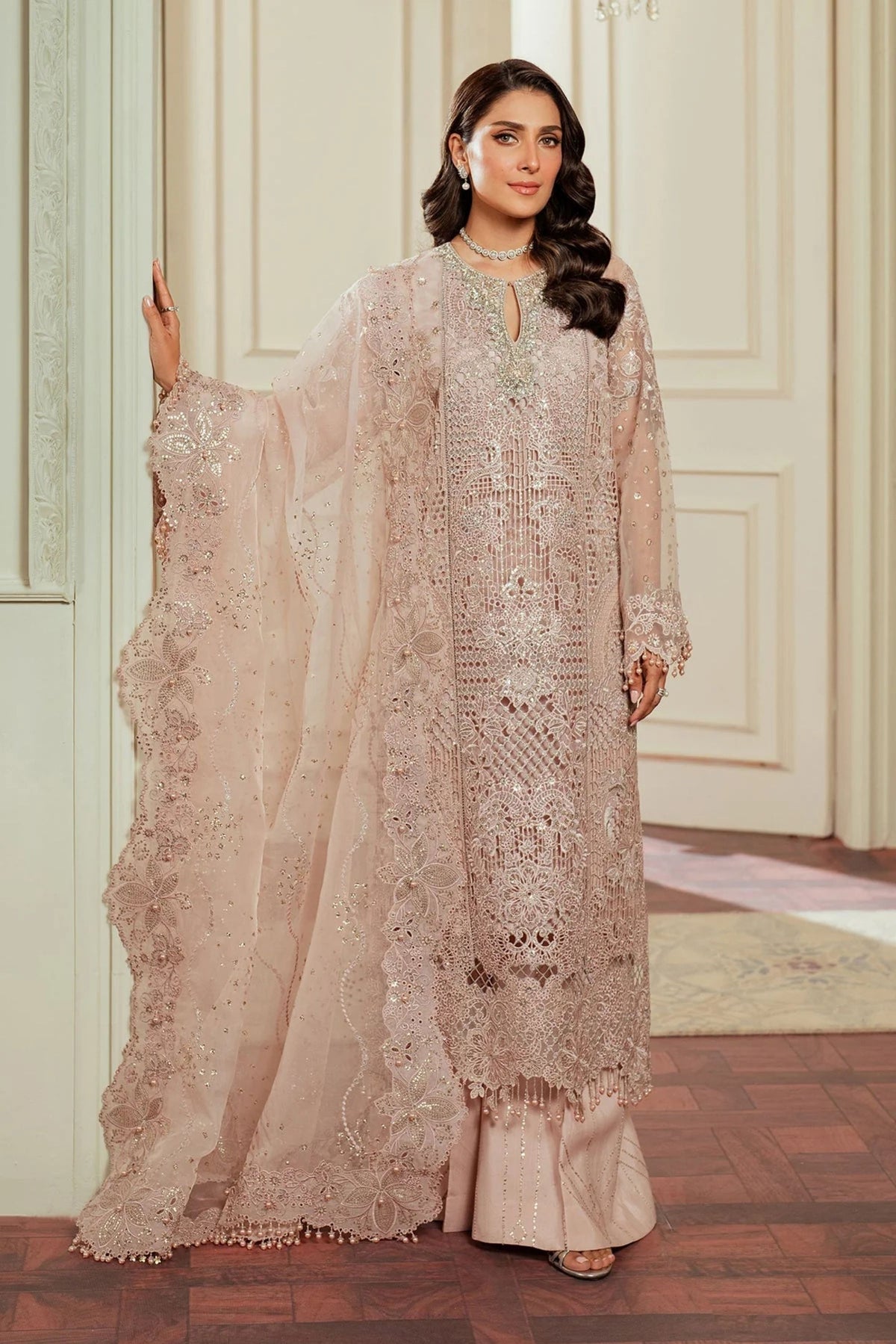 Pakistani Wedding Suits For Women