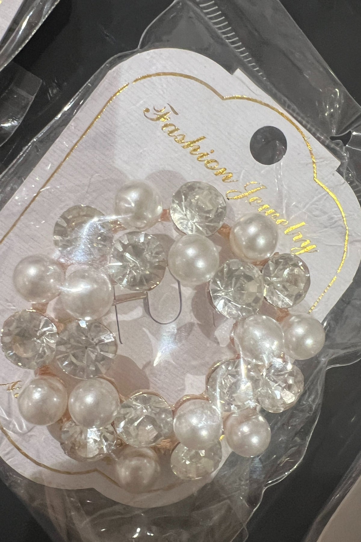 Silver Pearl Style Round Hijab Brooch